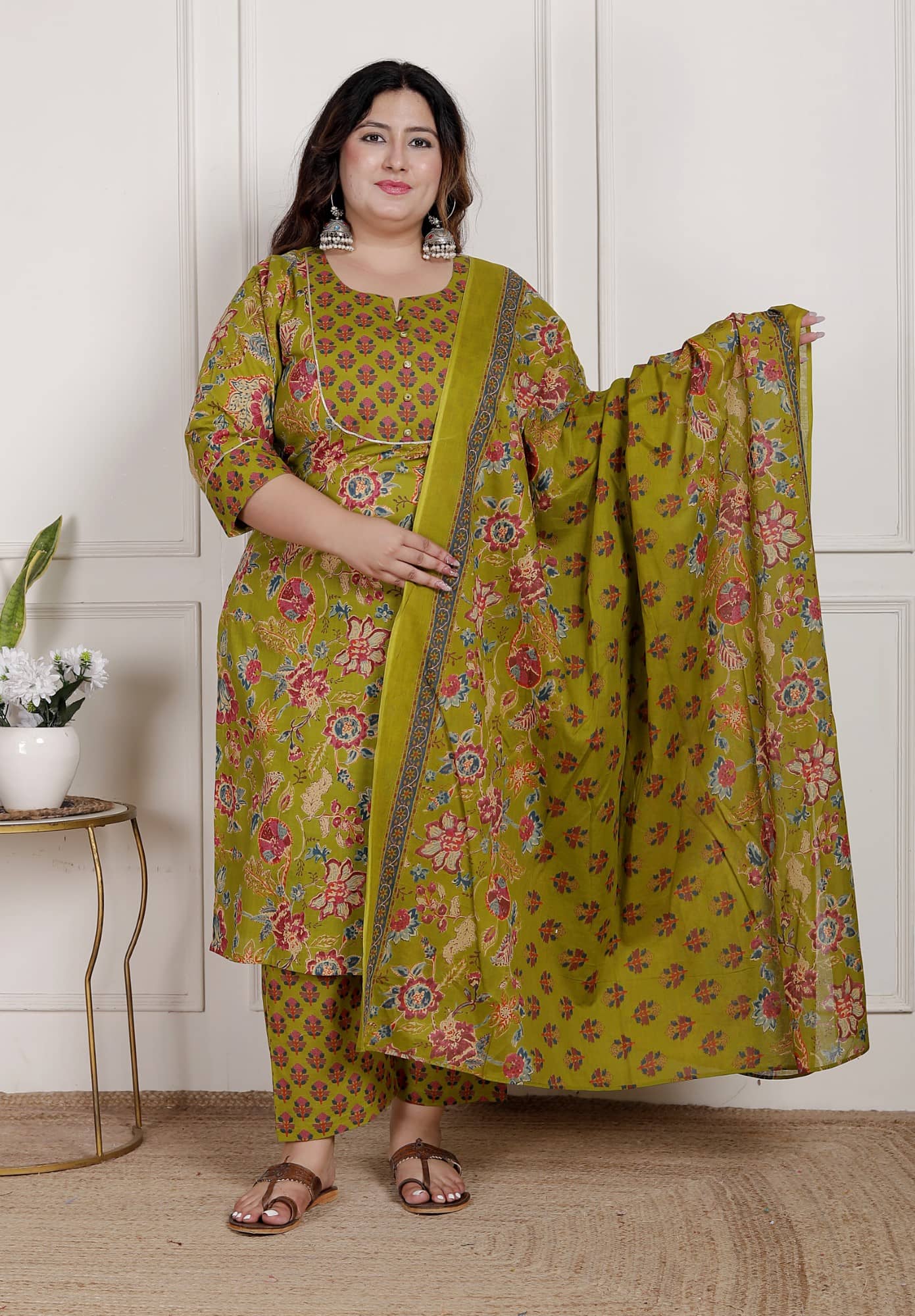 Swasti Women Cotton Printed Straight Kurti With Pants ( Green )