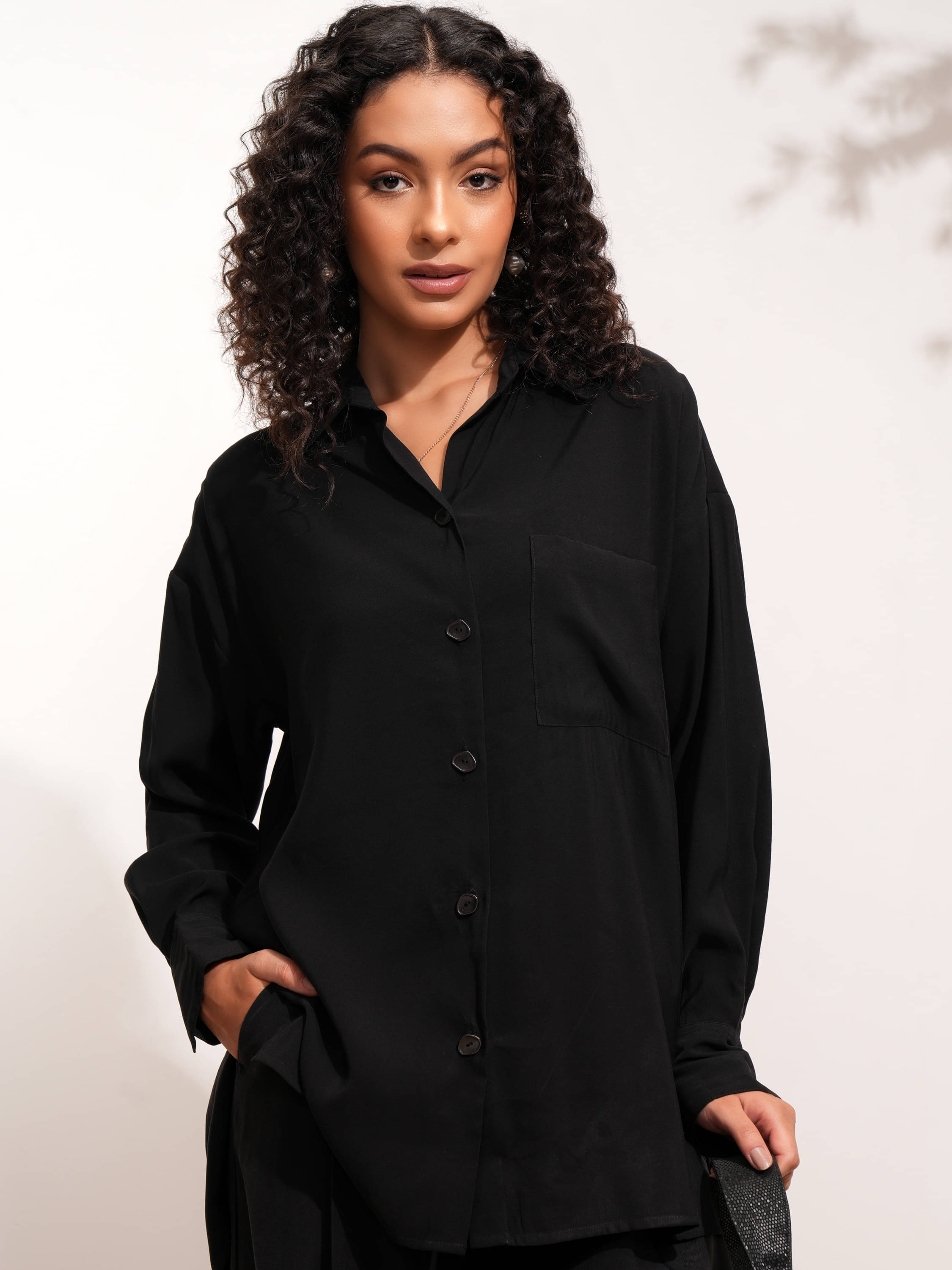     			Tokyo Talkies Women Solid Rayon Shirt ( Black )