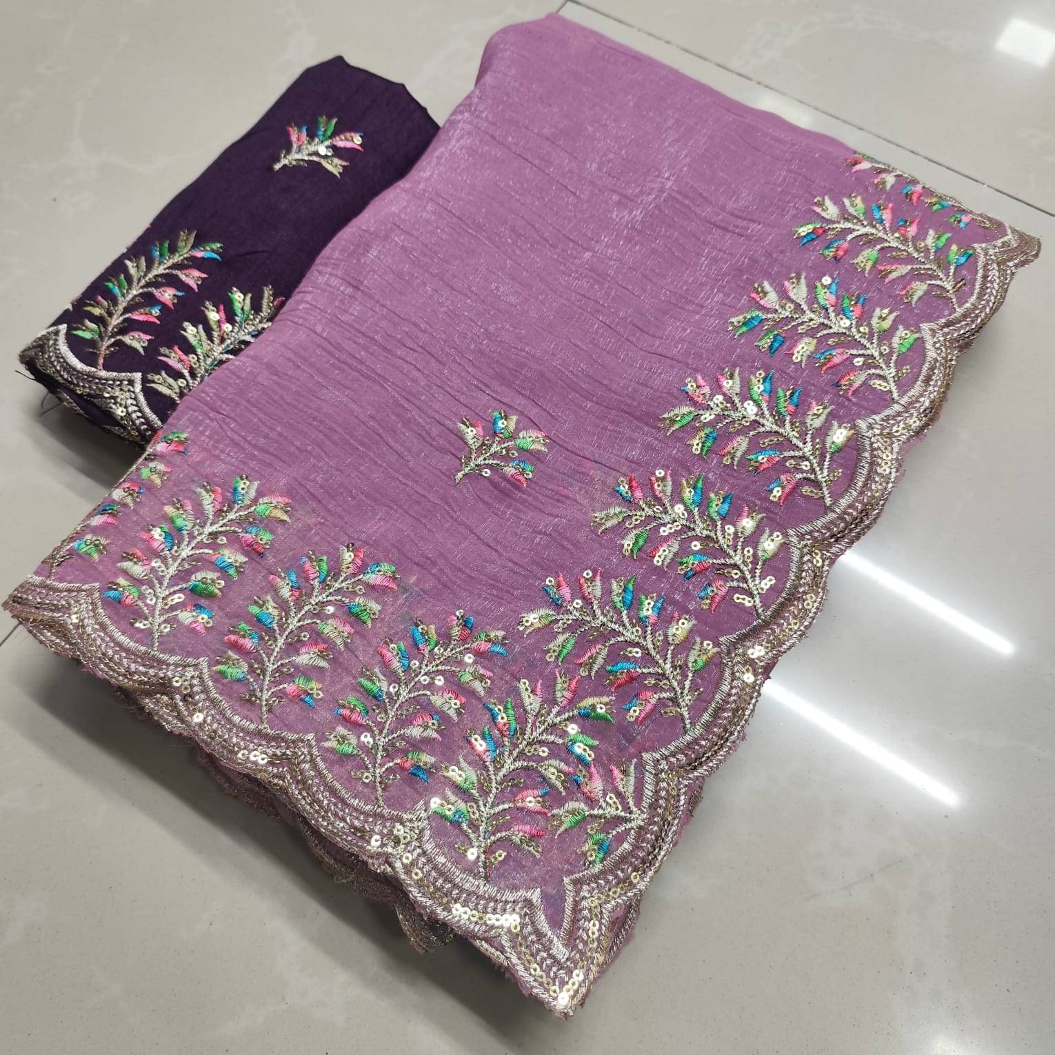     			Avenue Creation Chiffon Embroidered Regular Saree With Unstitched Blouse Piece ( Purple )