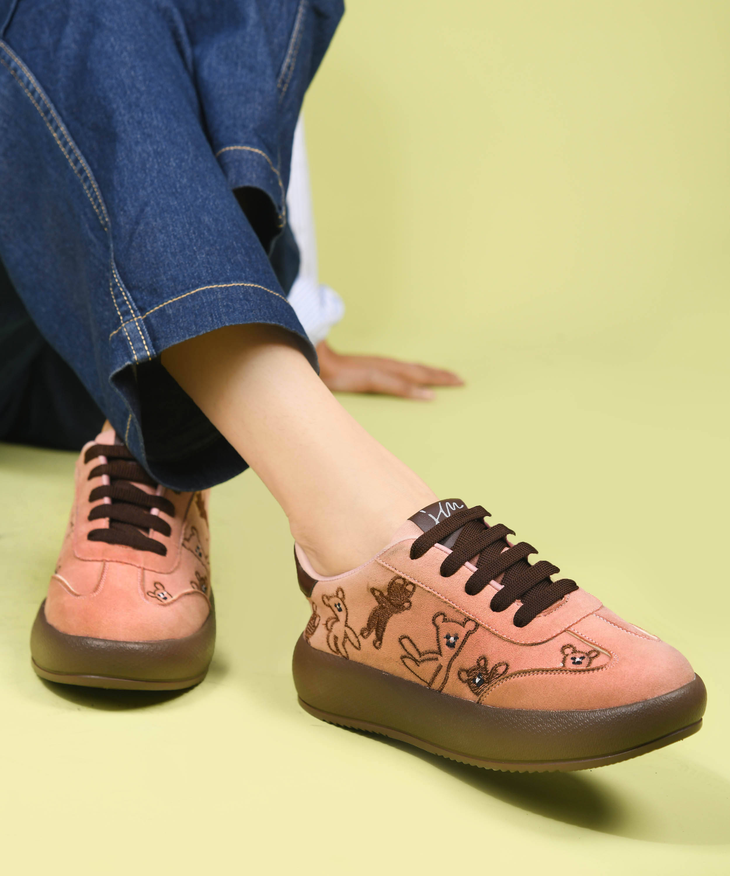     			JM Looks Peach Women's Sneakers
