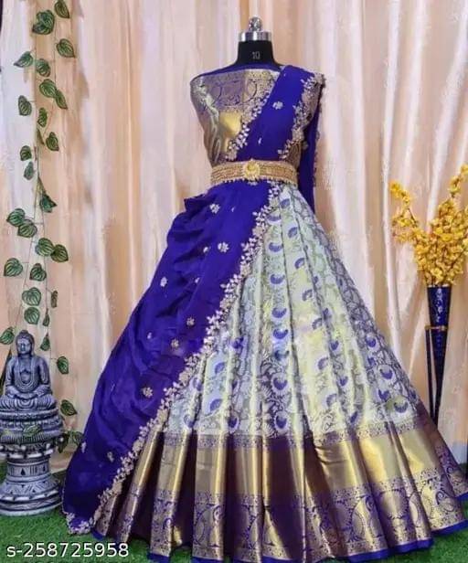     			Kashtbhanjan Jacquard Solid Regular Saree With Stitched Blouse ( Multicolor )