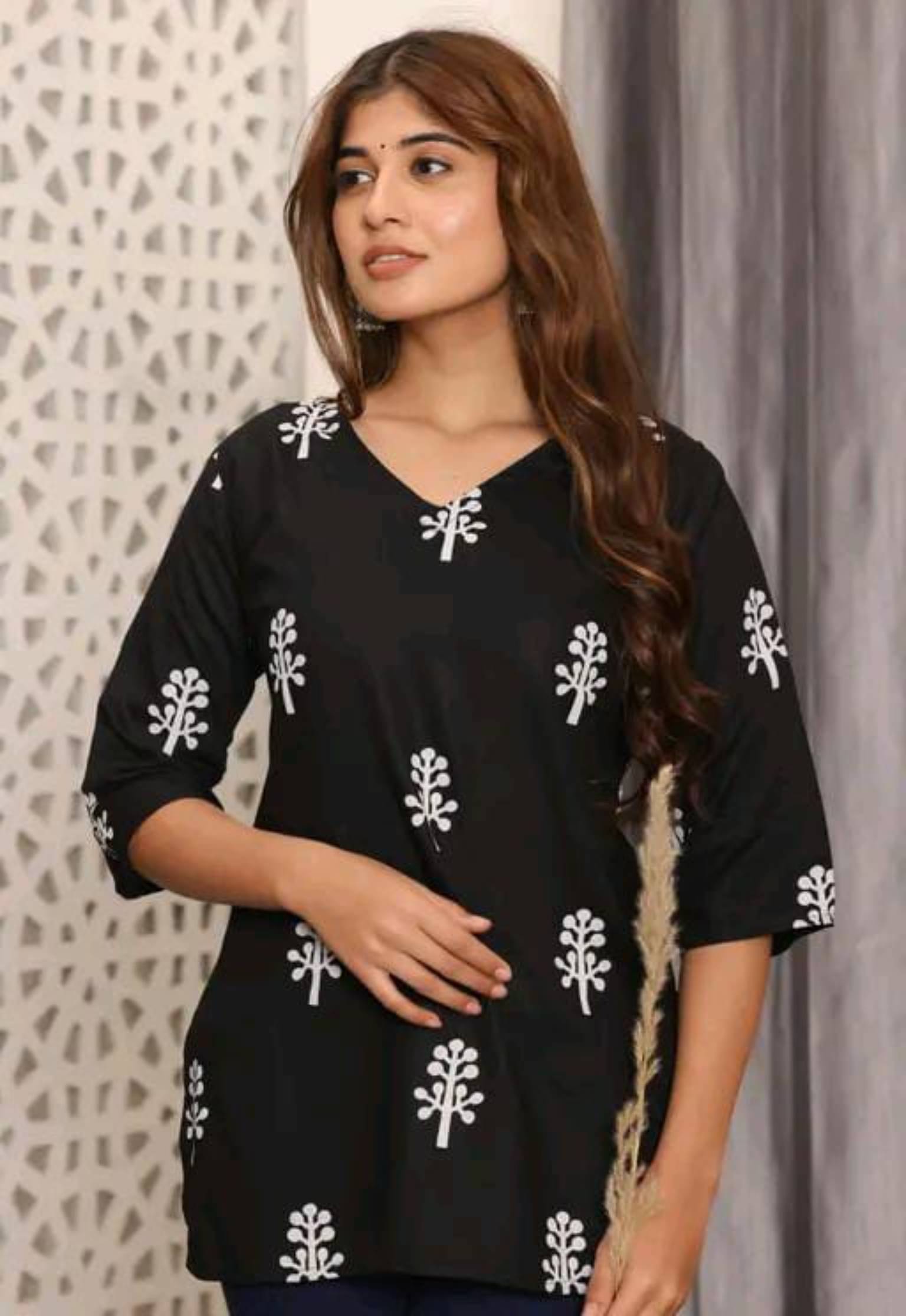     			Ruhi Women's Rayon A-Line Top ( Black )