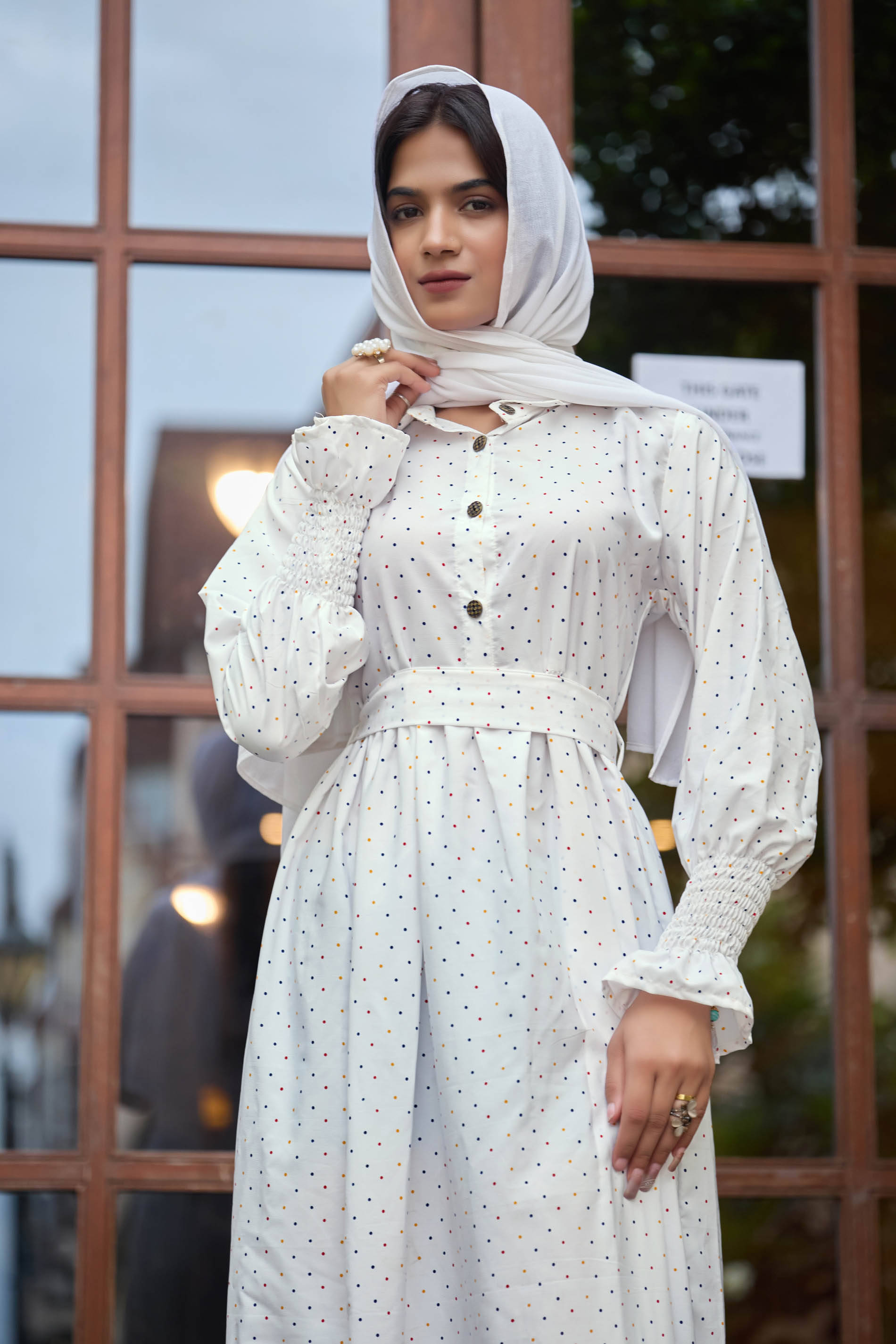     			SARINKU Women Crepe Self Design Ethnic Dress ( White )