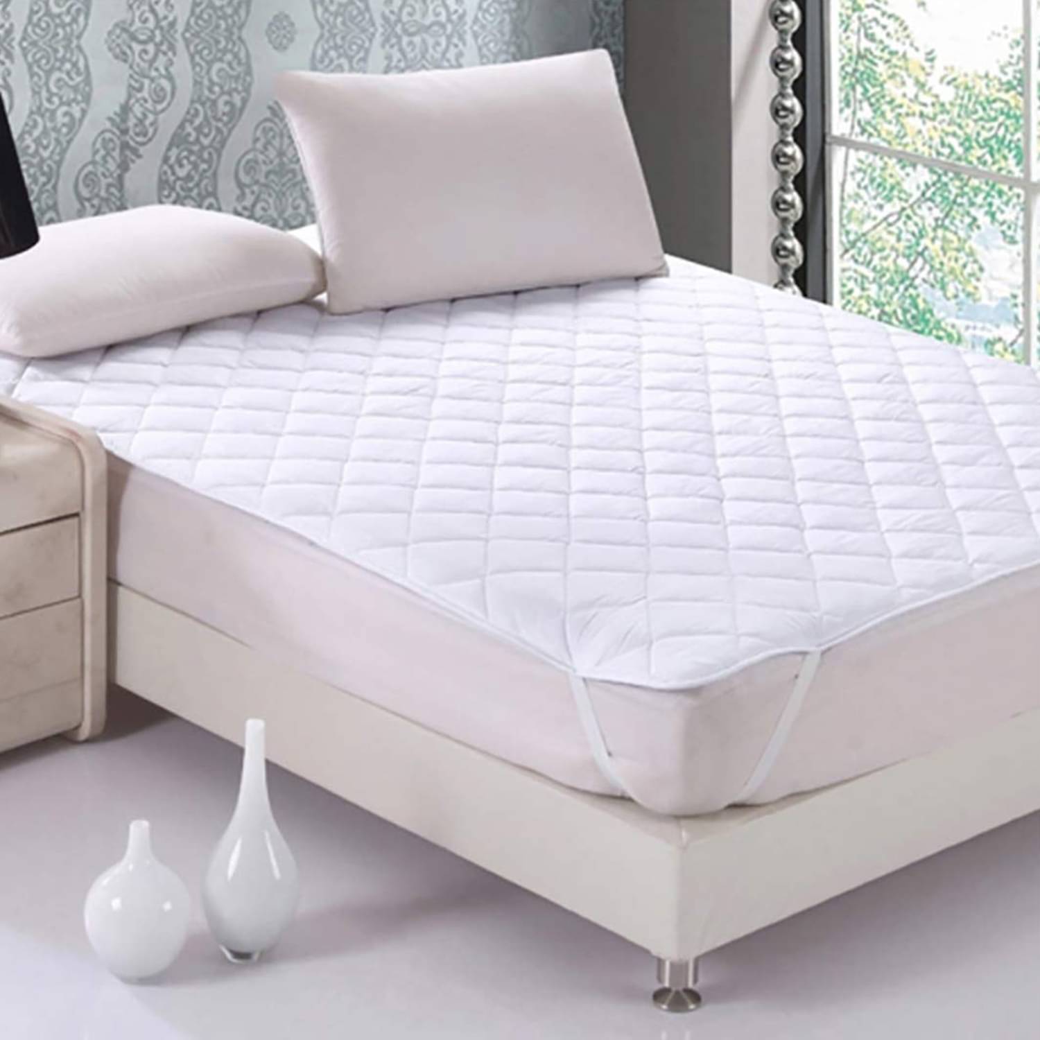 Valtellina White Poly Cotton Mattress Cover     			Valtellina White Poly Cotton Mattress Cover