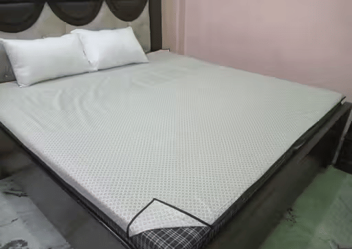     			cpg soft Beige Others Mattress Cover