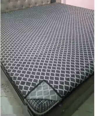     			cpg soft Grey Others Mattress Cover