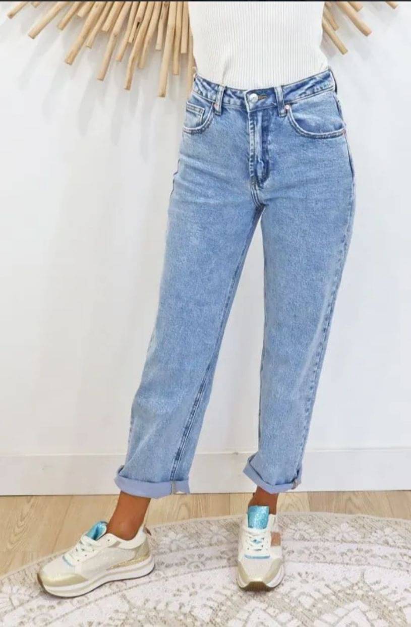     			AD Fashion Women's Mom Fit High-Rise Jeans ( Blue )