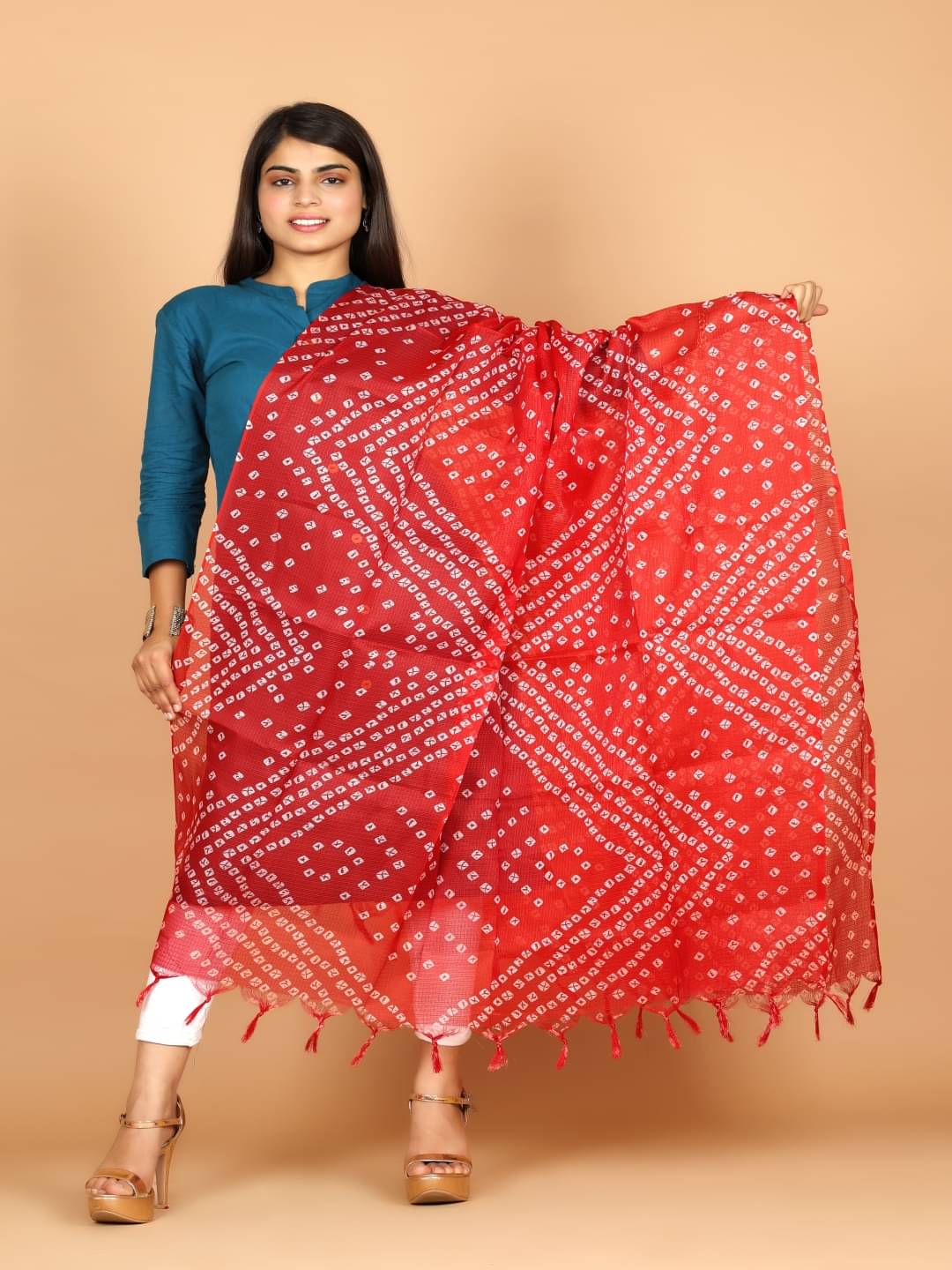     			Anjaneya Creations Women Cotton Blend Dupatta ( Red , Pack of 1 )
