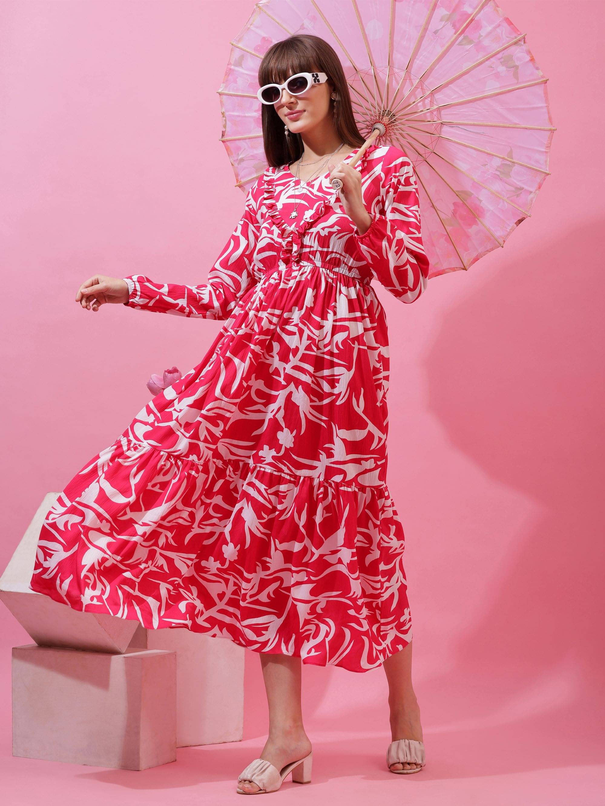     			Sheetal associates Women Crepe Printed Fit & Flare Dress ( Pink )