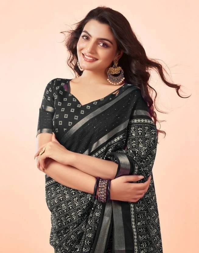     			VRAGI Art Silk Printed Regular Saree With Unstitched Blouse Piece ( Black )