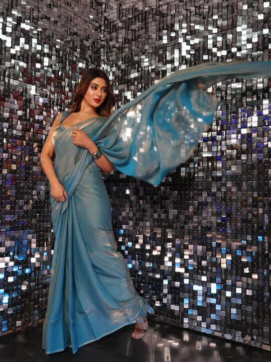 VRAGI Chiffon Embellished Regular Saree With Unstitched Blouse Piece ( Light Blue ) VRAGI Chiffon Embellished Regular Saree With Unstitched Blouse Piece ( Light Blue )