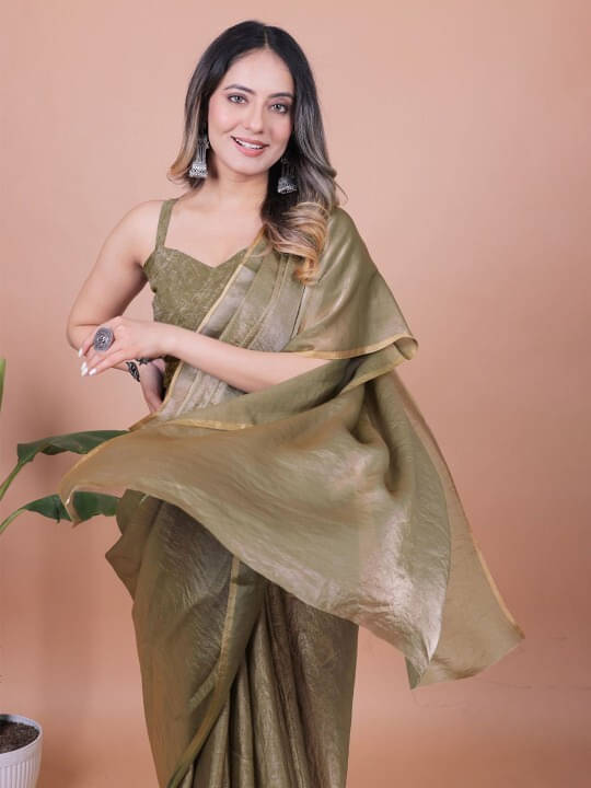 VRAGI Chiffon Embellished Regular Saree With Unstitched Blouse Piece ( Light Green ) VRAGI Chiffon Embellished Regular Saree With Unstitched Blouse Piece ( Light Green )