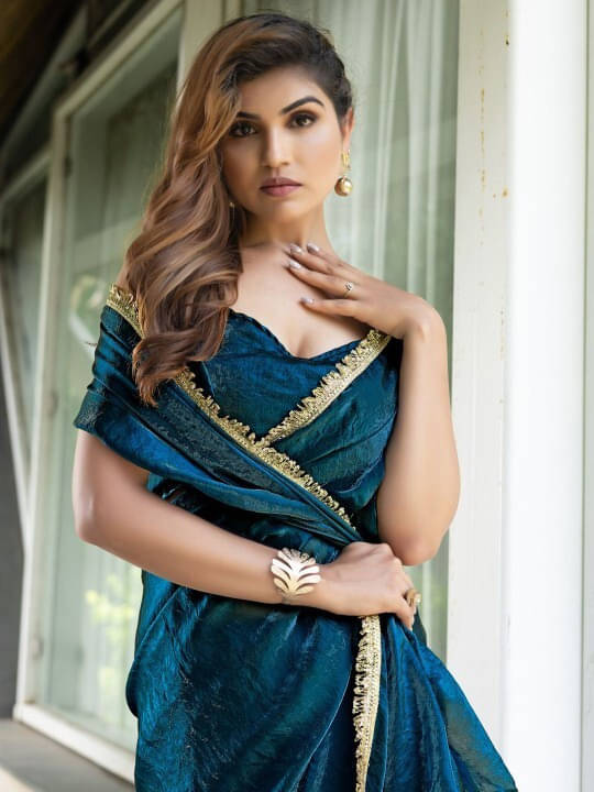     			VRAGI Chiffon Embroidered Regular Saree With Unstitched Blouse Piece ( Blue )