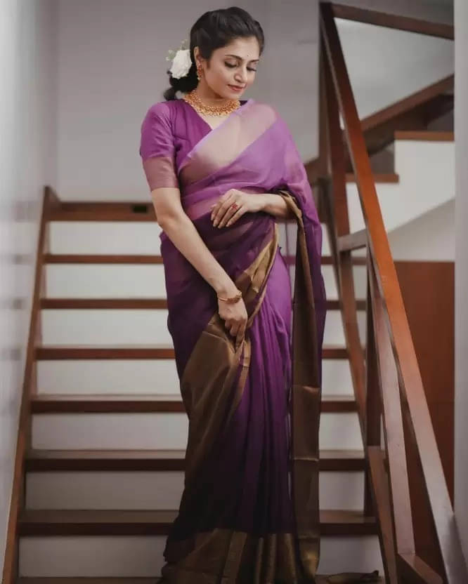     			VRAGI Chiffon Solid Regular Saree With Unstitched Blouse Piece ( Purple )