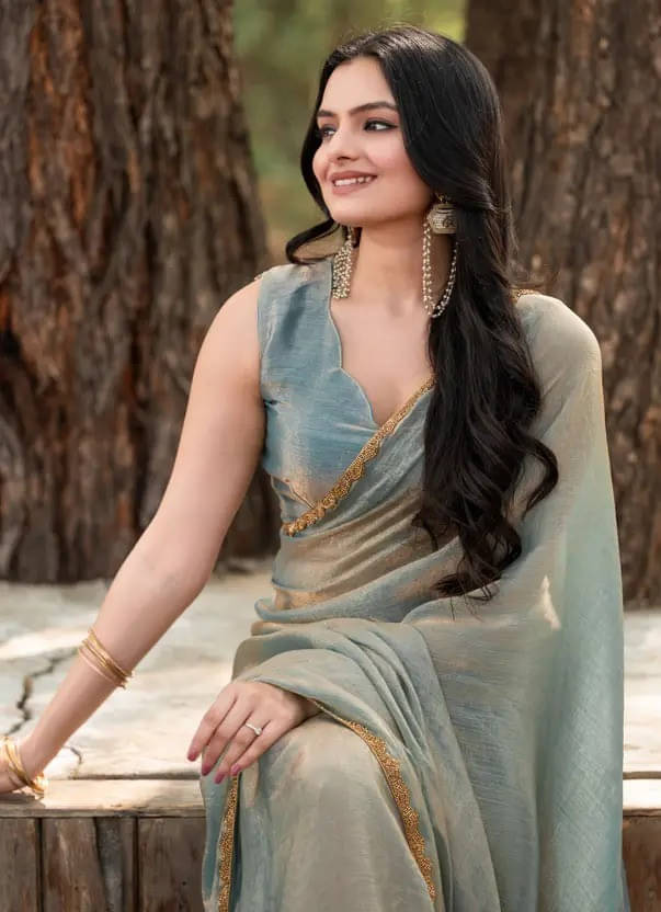     			VRAGI Chiffon Solid Regular Saree With Unstitched Blouse Piece ( Light Blue )