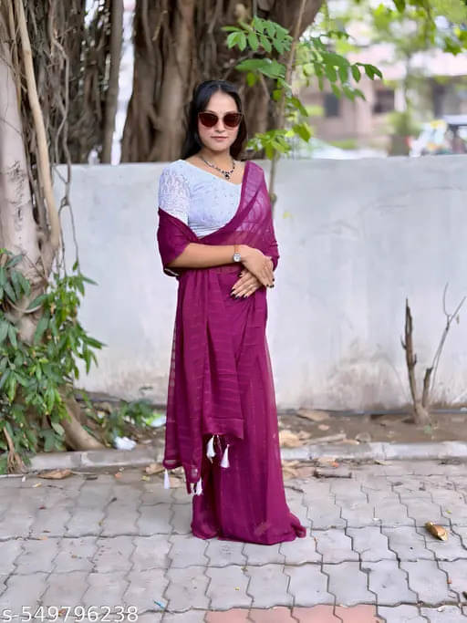     			VRAGI Georgette Embellished Regular Saree With Unstitched Blouse Piece ( Magenta )