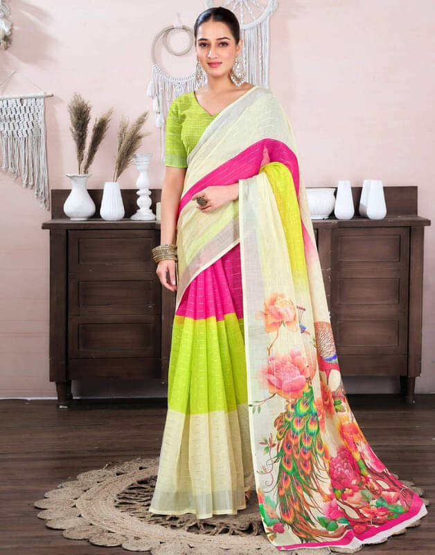 VRAGI Georgette Embellished Regular Saree With Unstitched Blouse Piece ( Multicolor ) VRAGI Georgette Embellished Regular Saree With Unstitched Blouse Piece ( Multicolor )