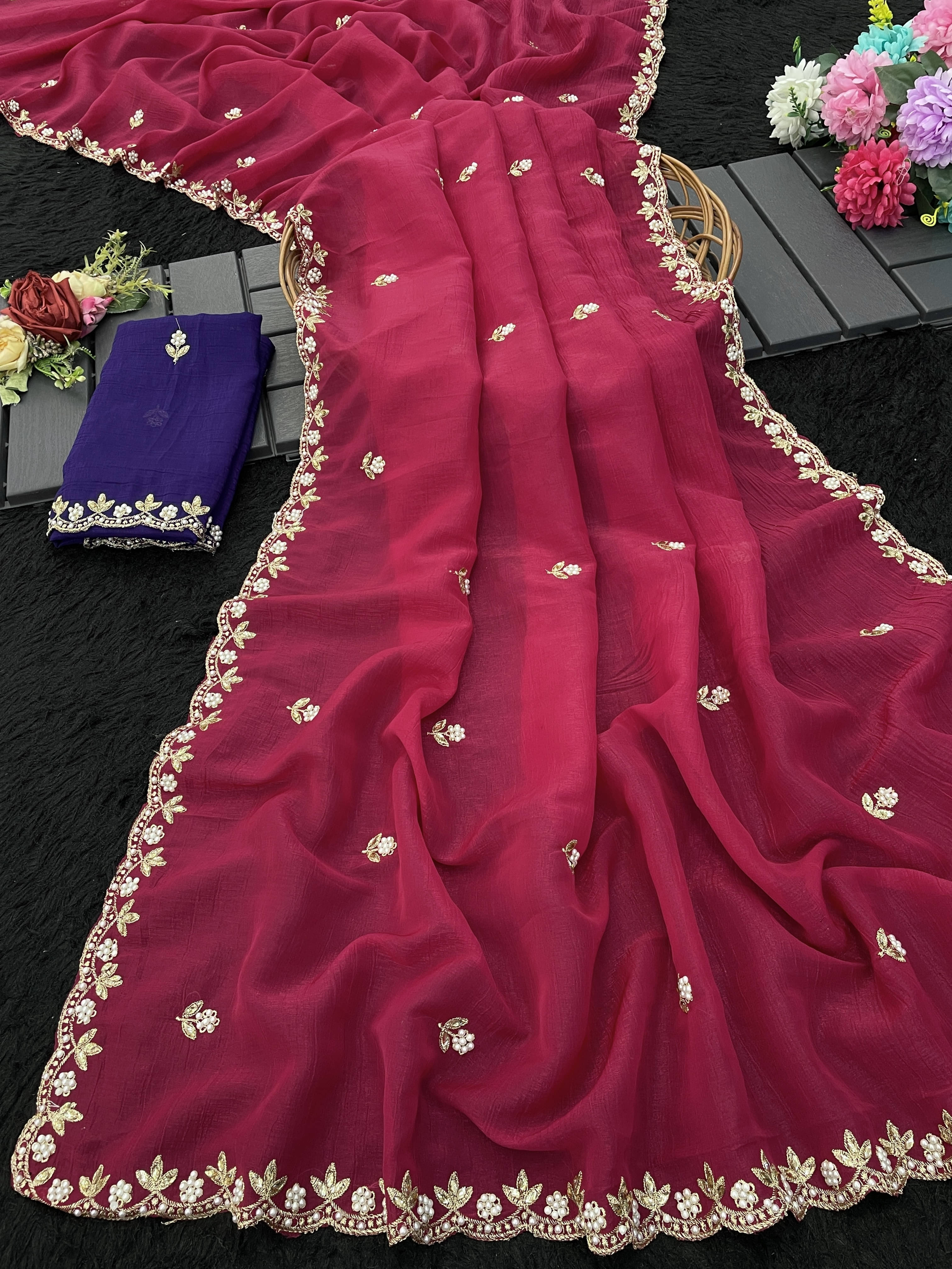 VRAGI Georgette Self Design Regular Saree With Unstitched Blouse Piece ( Red ) VRAGI Georgette Self Design Regular Saree With Unstitched Blouse Piece ( Red )