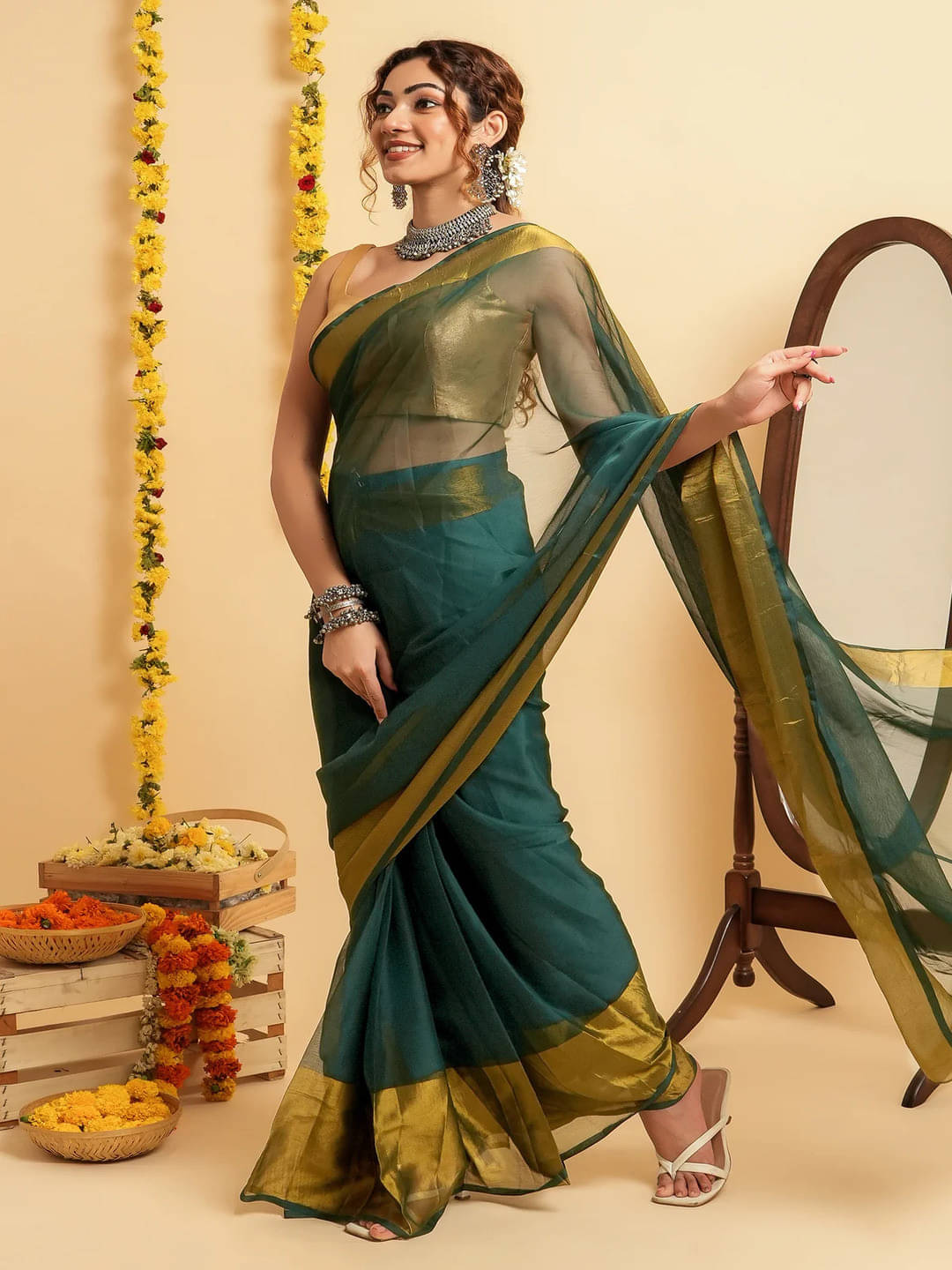     			VRAGI Silk Blend Solid Regular Saree With Unstitched Blouse Piece ( Light Blue )