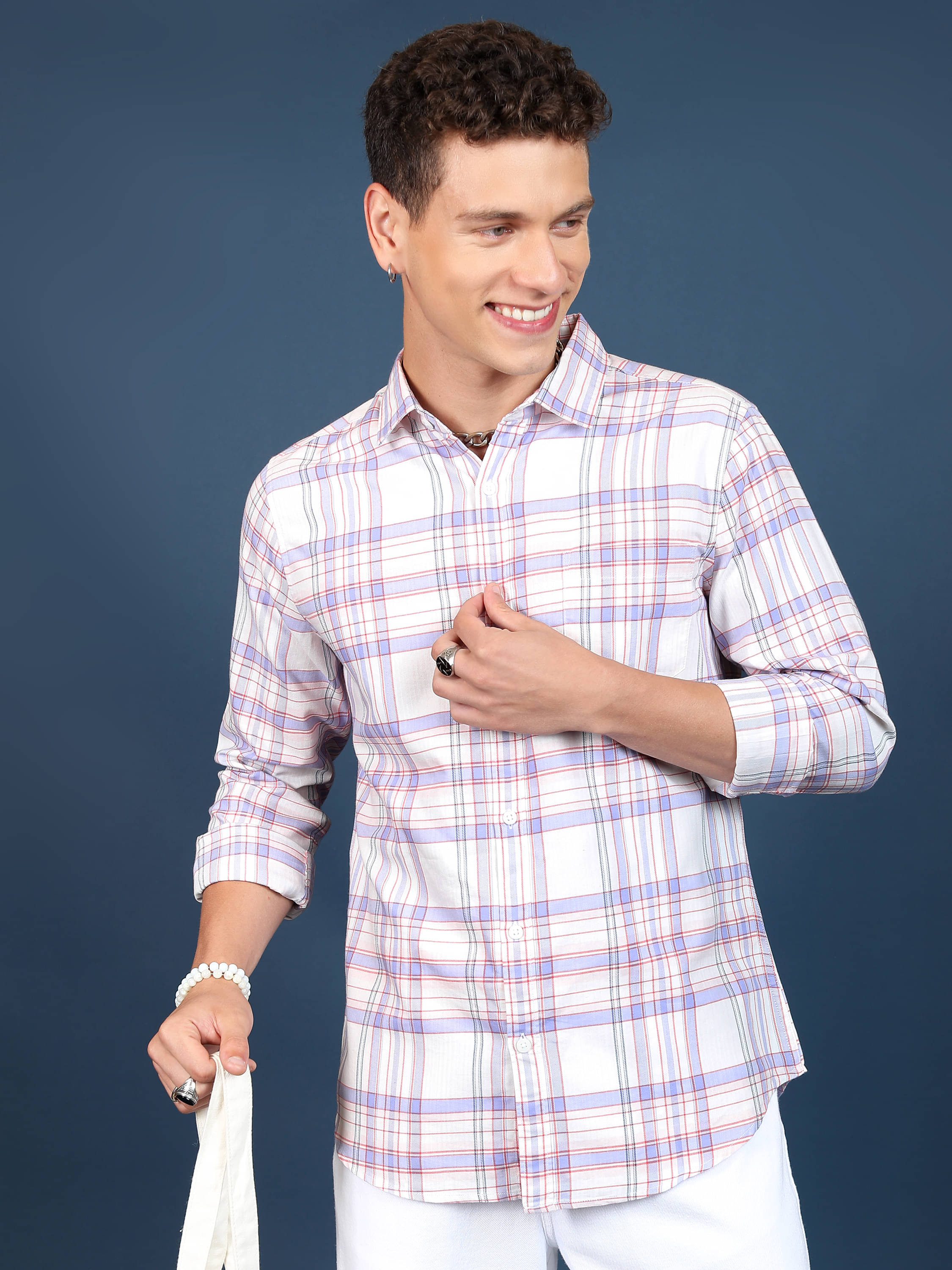    			Highlander Cotton Blend Slim Fit Checks Full Sleeves Men's Casual Shirt - Pink ( Pack of 1 )