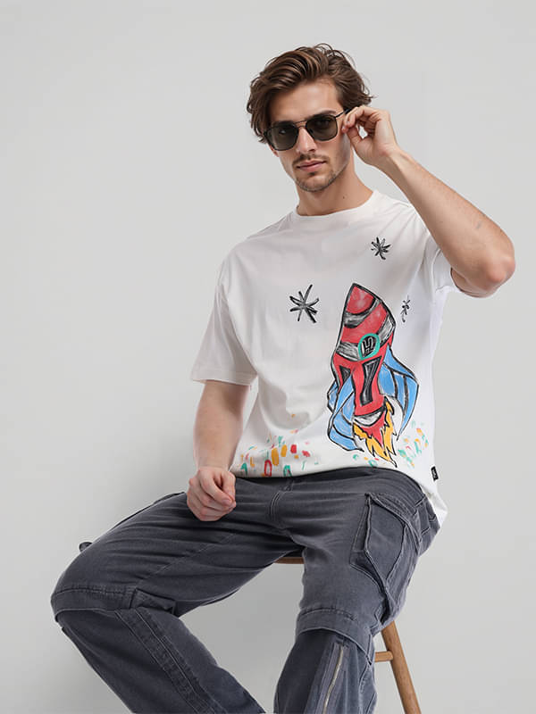 Highlander Men 100% Cotton Oversized Fit Printed T-Shirt ( White ) Highlander Men 100% Cotton Oversized Fit Printed T-Shirt ( White )