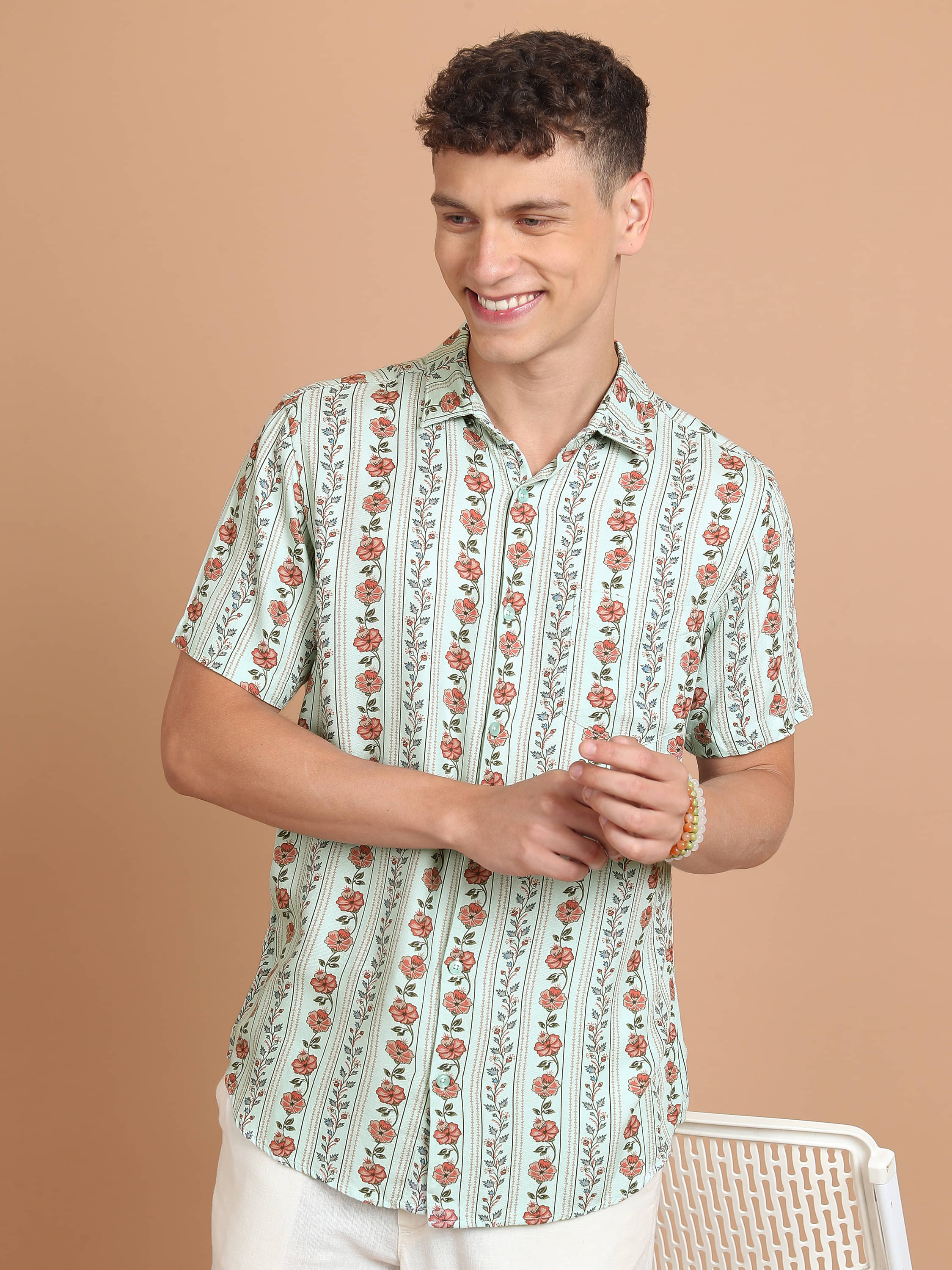     			Highlander Viscose Slim Fit Printed Half Sleeves Men's Casual Shirt - Green ( Pack of 1 )