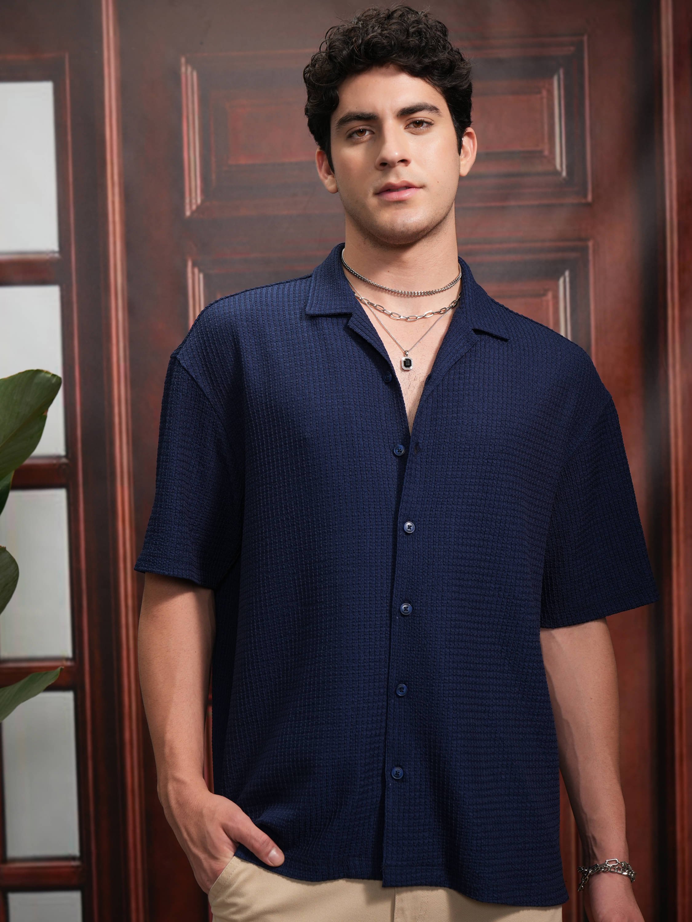     			Locomotive Poly Cotton Oversized Fit Self Design Half Sleeves Men's Casual Shirt - Navy ( Pack of 1 )