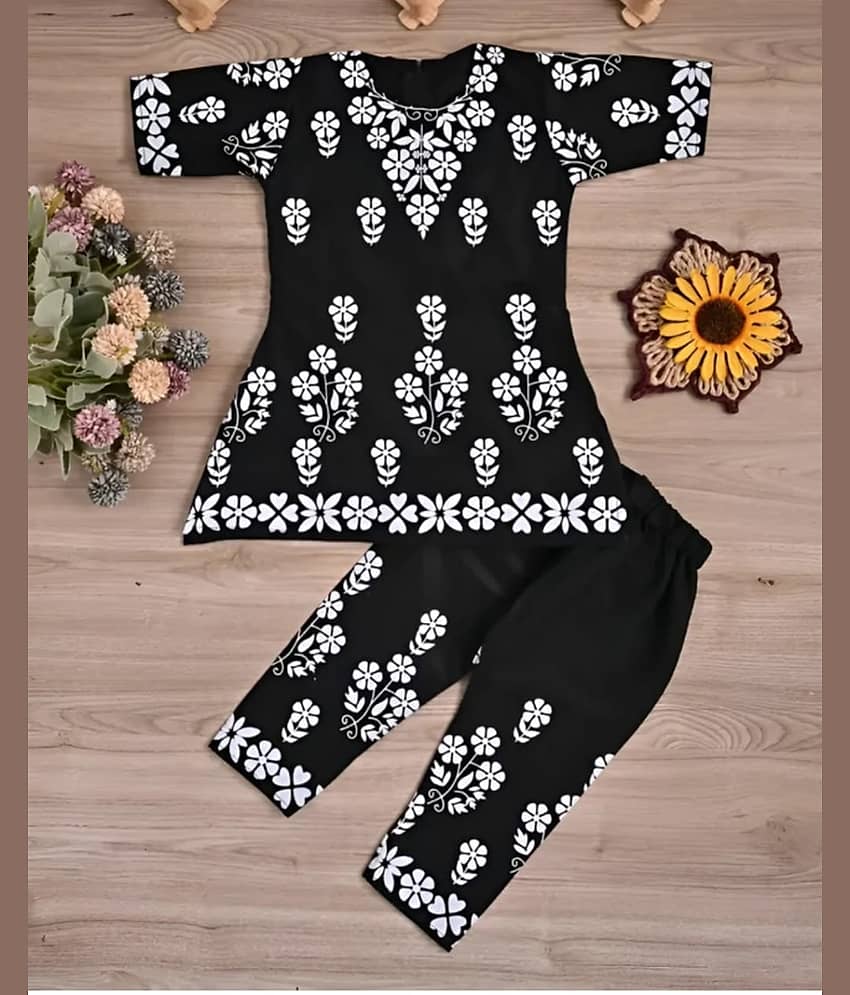 Mullick the designer Pack of 1 Girls Rayon T-shirt & Pants ( Black )