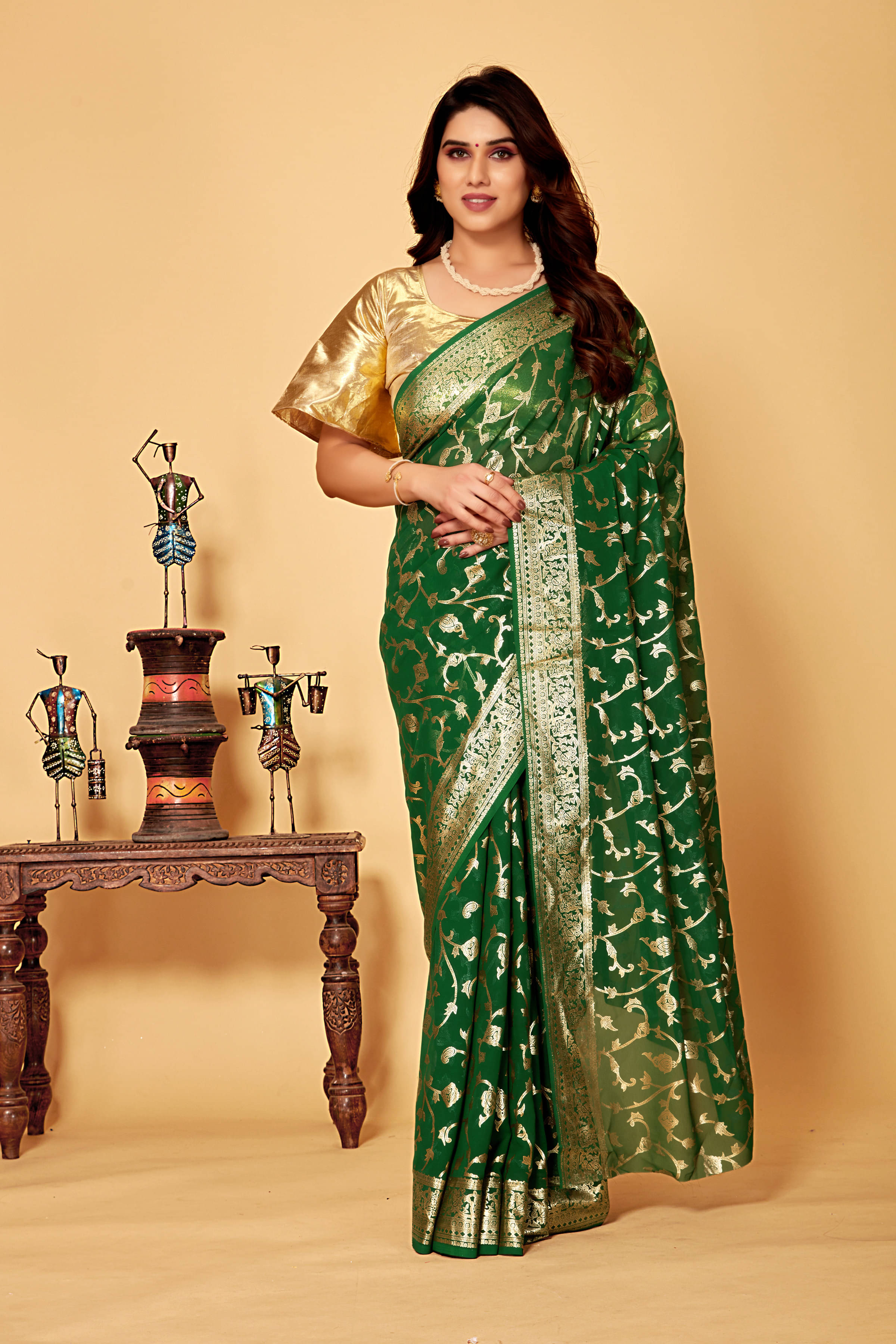 RedFish Georgette Printed Regular Saree With Unstitched Blouse Piece ( Green ) RedFish Georgette Printed Regular Saree With Unstitched Blouse Piece ( Green )