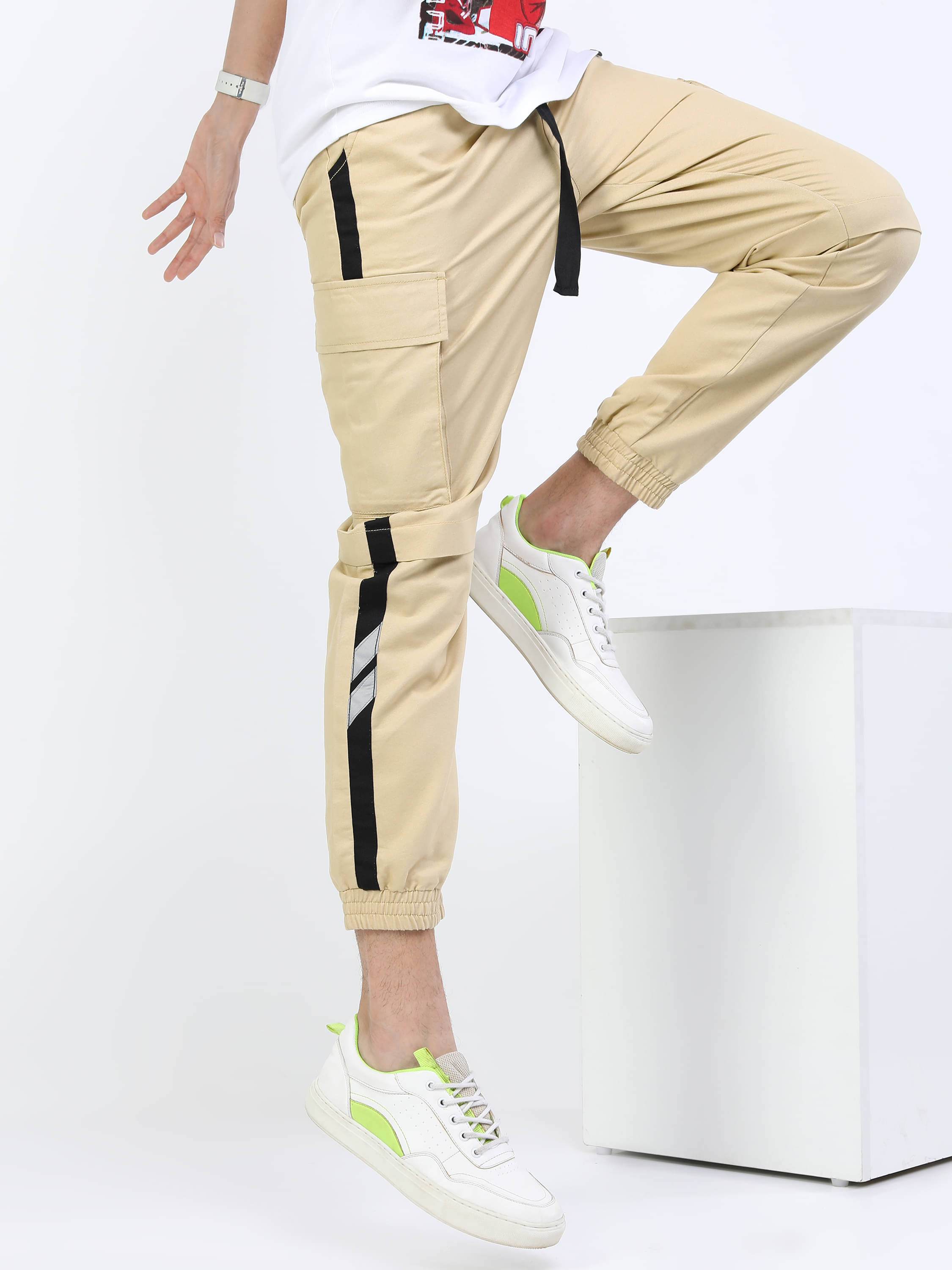     			Highlander Regular Flat Men's Trouser - Beige ( Pack of 1 )