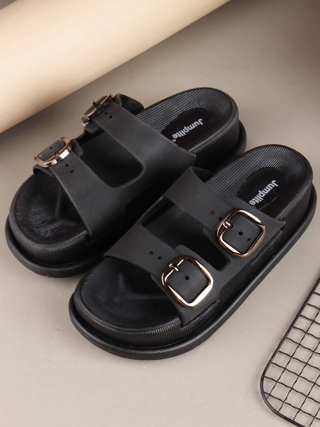     			JUMPLITE Black Women's Slipper