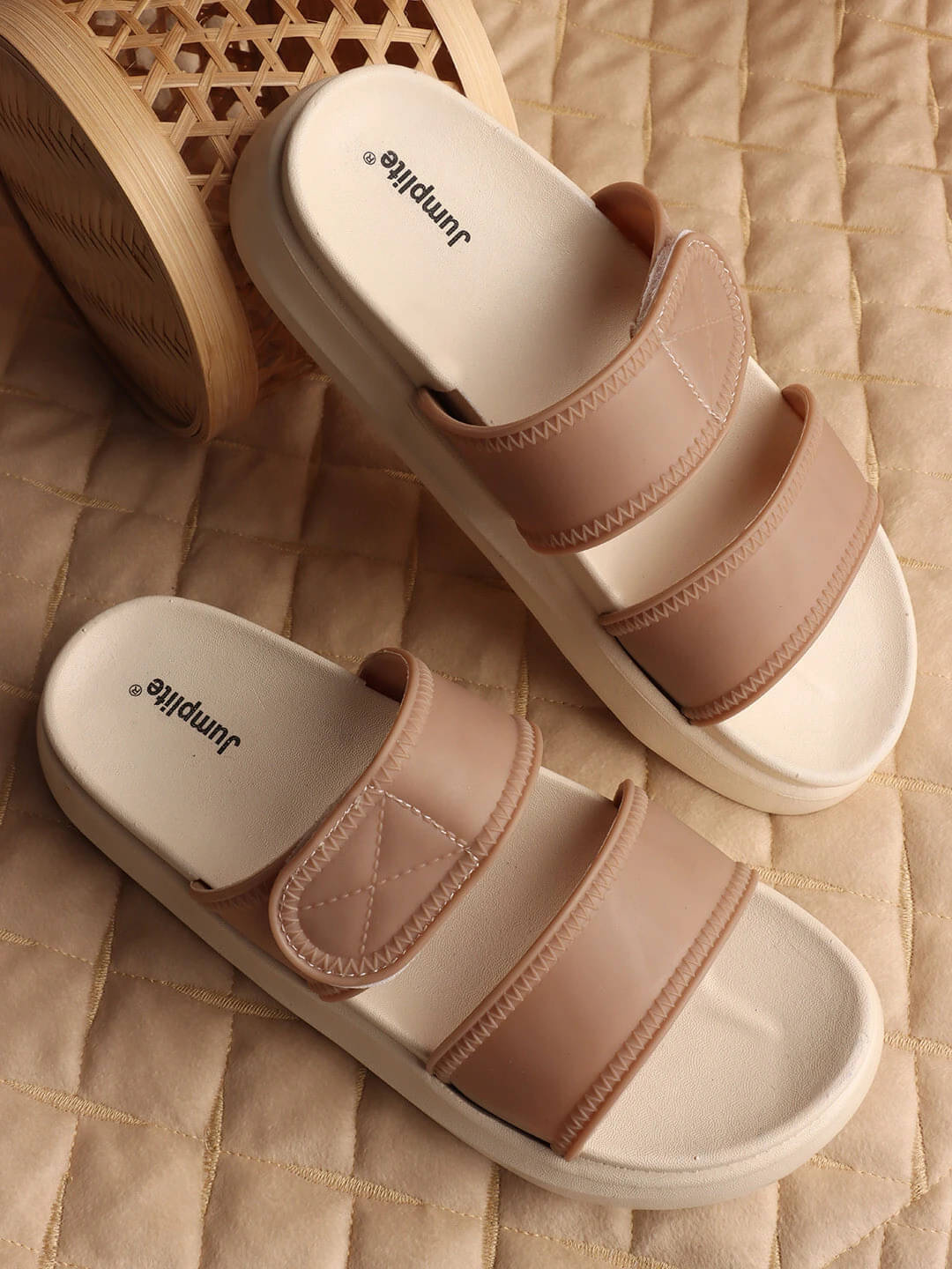     			JUMPLITE Cream Women's Slipper