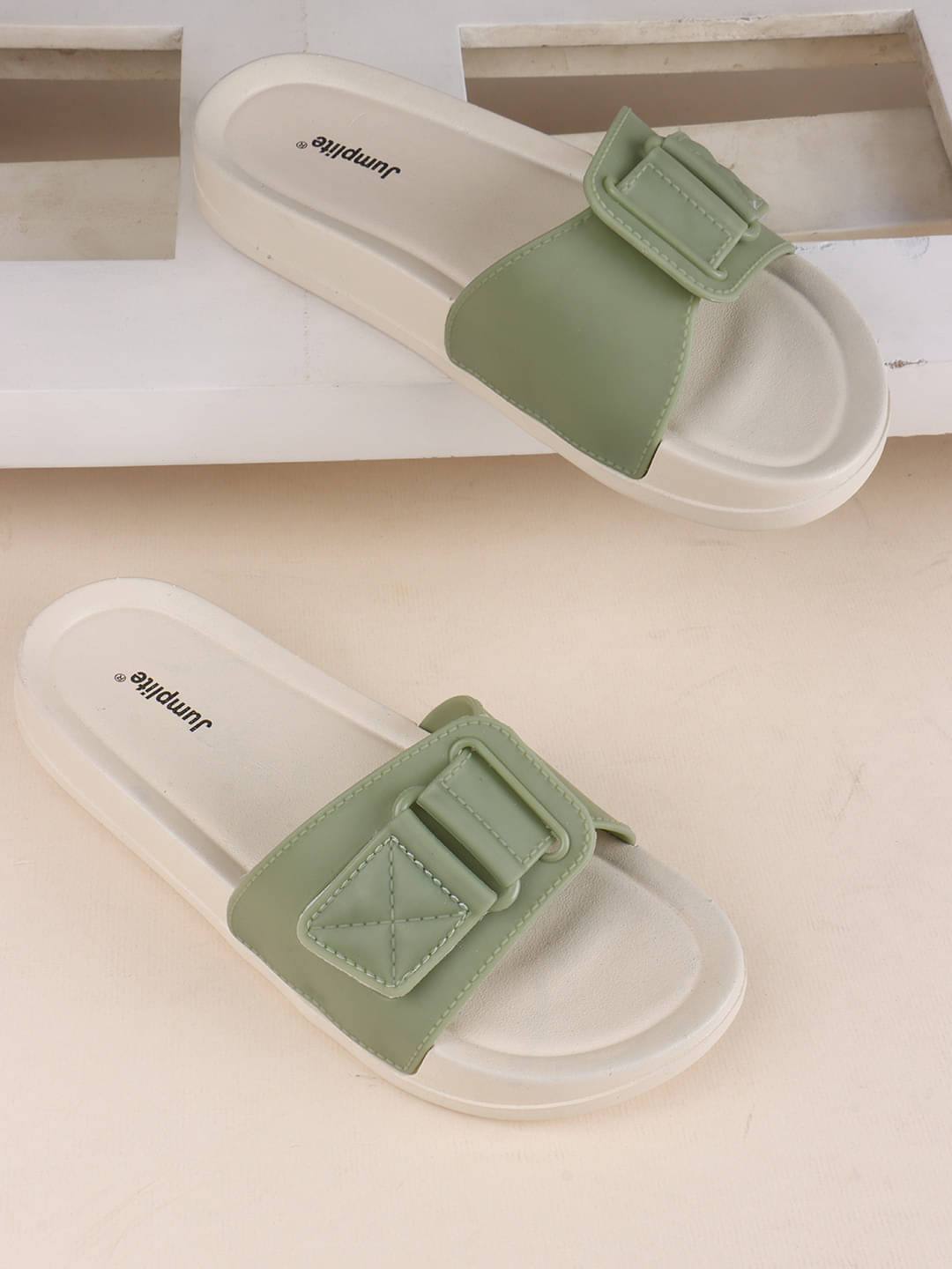     			JUMPLITE Green Women's Slipper