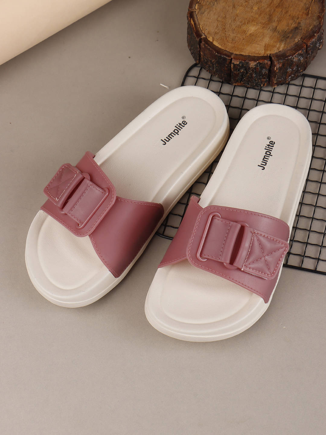     			JUMPLITE Pink Women's Slipper