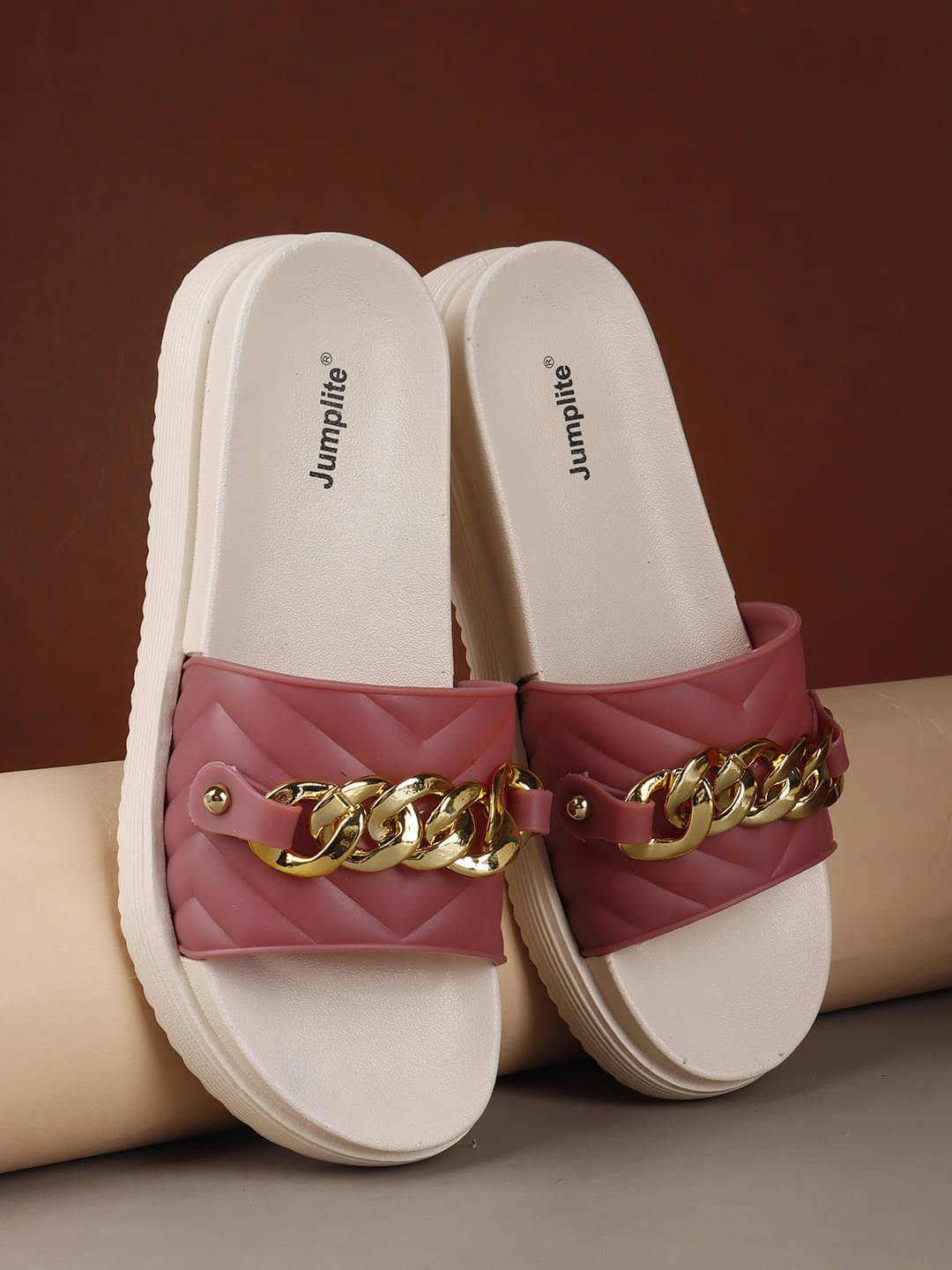     			JUMPLITE Pink Women's Slipper