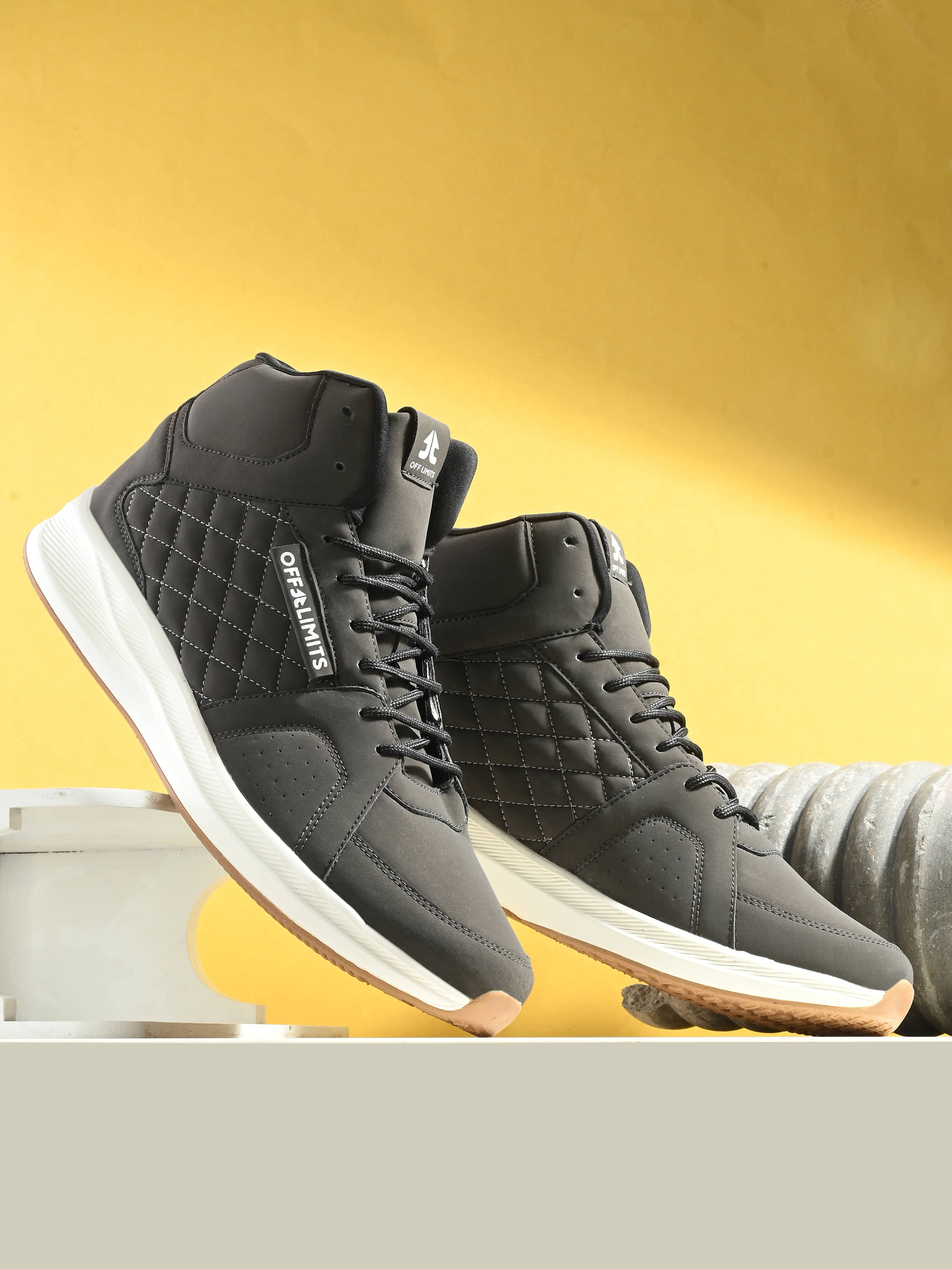     			OFF LIMITS HANGMAN B&T Gray Basketball Shoes
