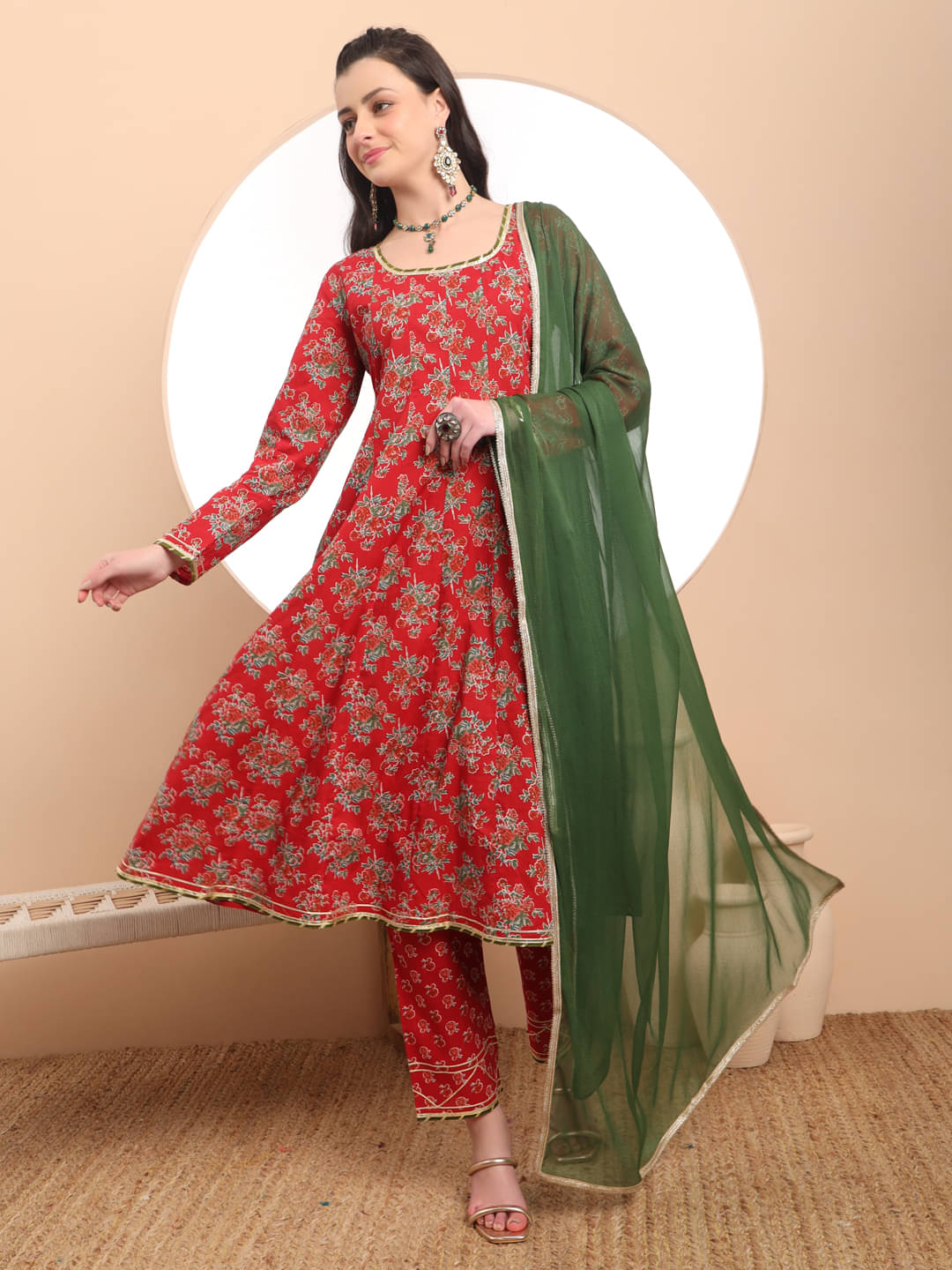     			Yufta Women Cotton Printed Anarkali Kurti With Pants ( Red )