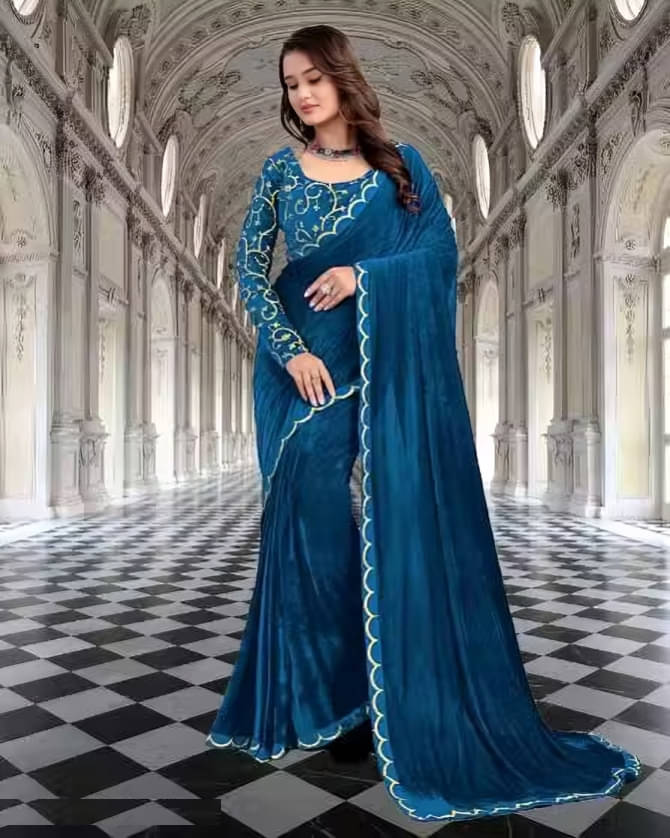     			Aika Velvet Solid Regular Saree With Unstitched Blouse Piece ( Teal )