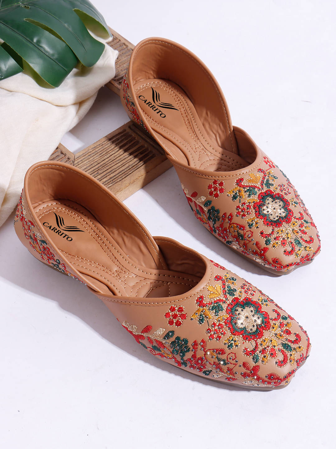 Carrito Tan Women's Ethnic Ballerinas Carrito Tan Women's Ethnic Ballerinas