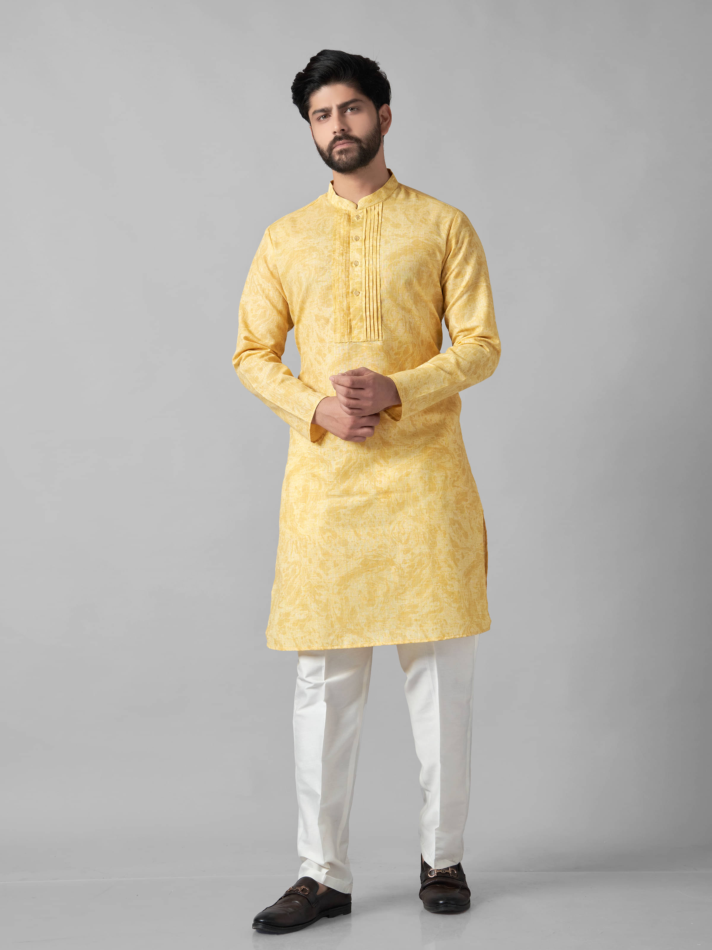     			JUGG JUGG JEEYO Yellow Blended Fabric Regular Fit Men's Kurta Pyjama Set ( Pack of 1 )