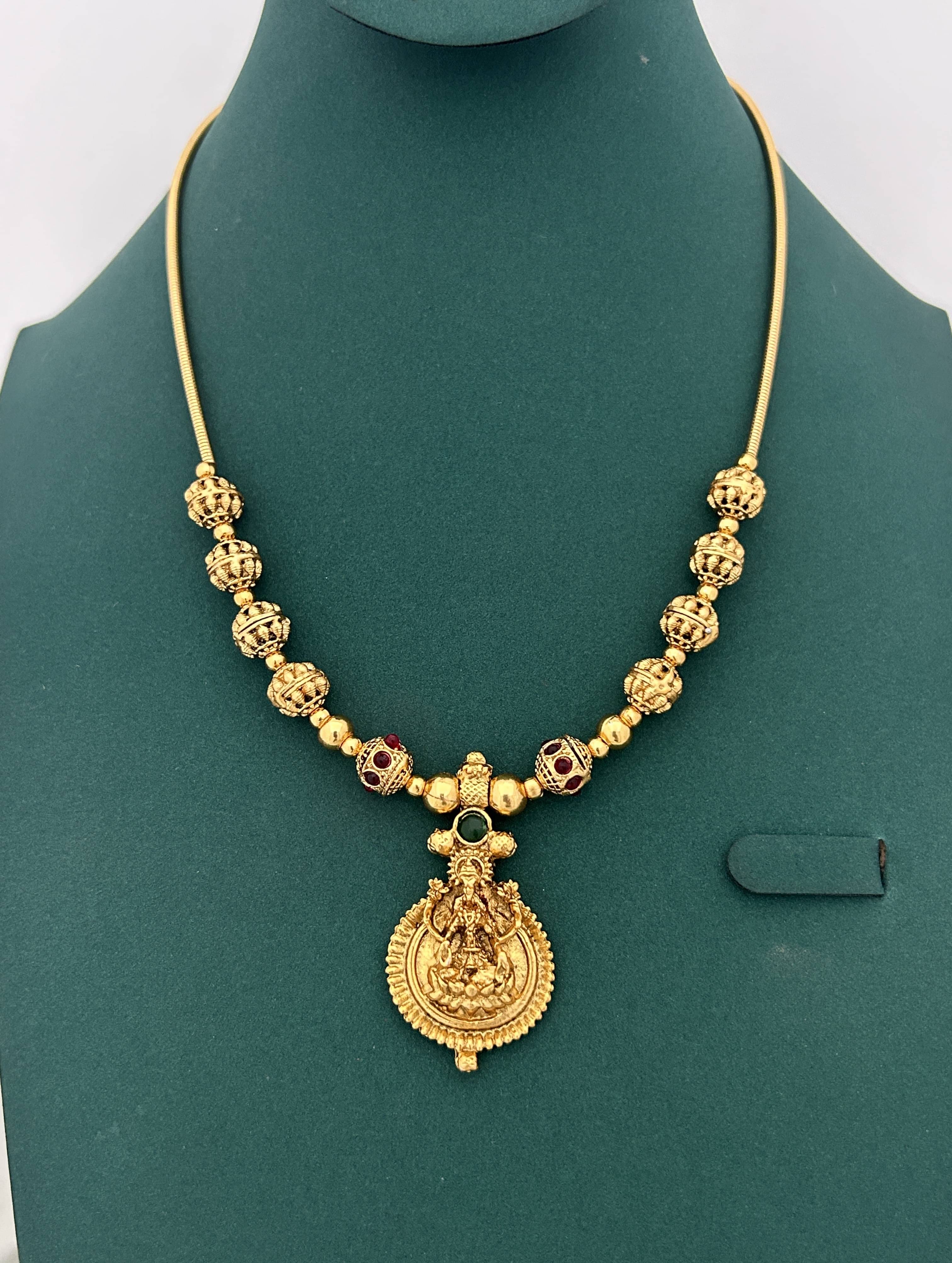     			ROFARWORD Gold Brass Necklace Set ( Pack of 1 )
