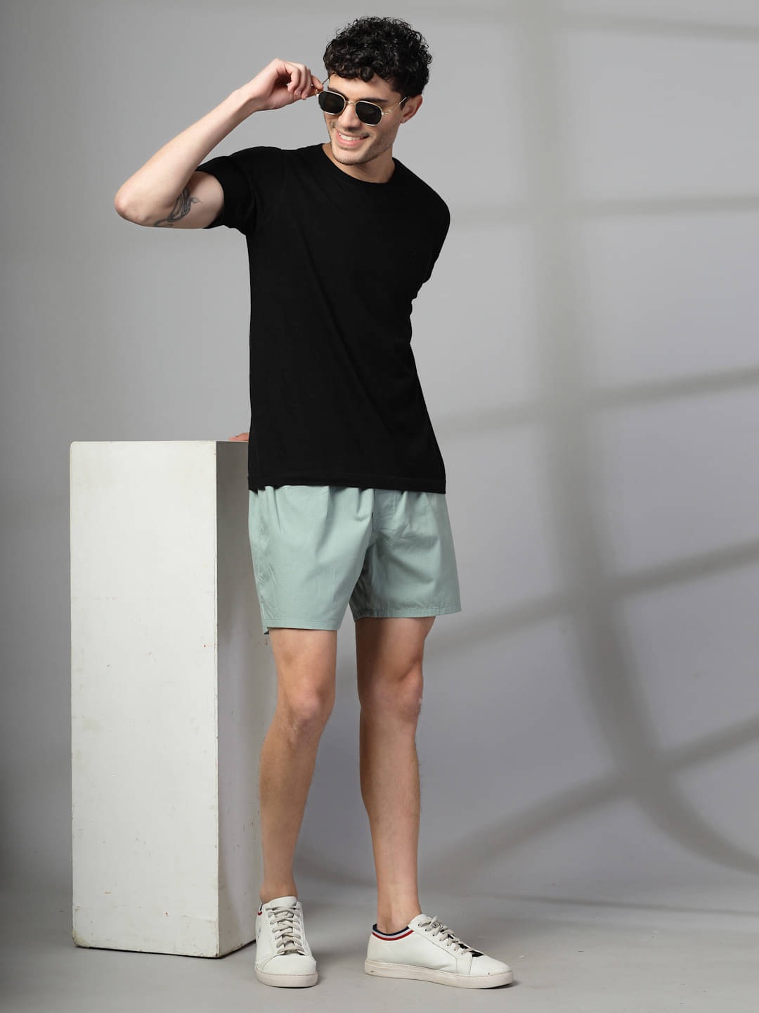     			Rue Collection Green Cotton Men's Shorts ( Pack of 1 )