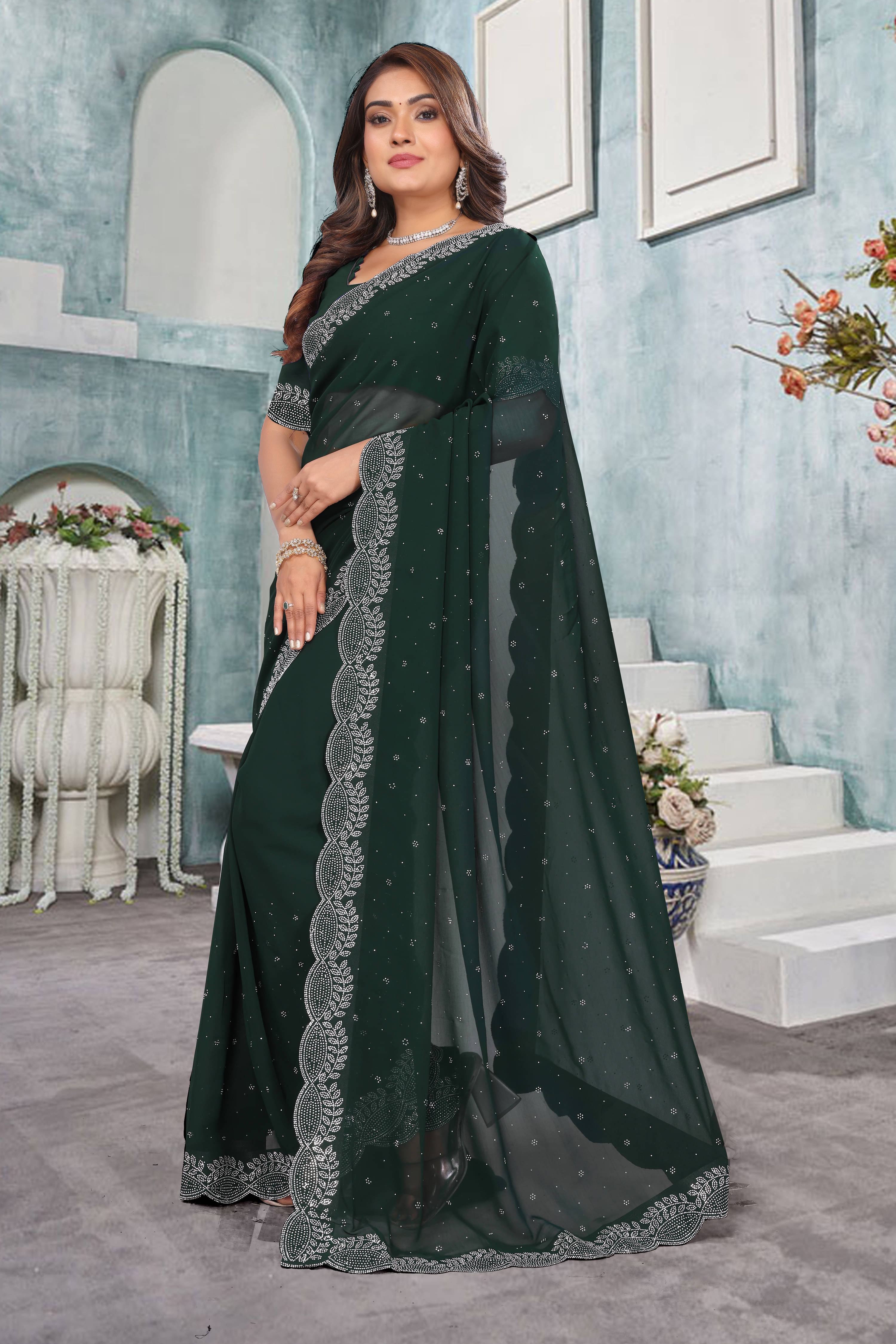     			SAREEYA16 Georgette Solid Regular Saree With Unstitched Blouse Piece ( Green )
