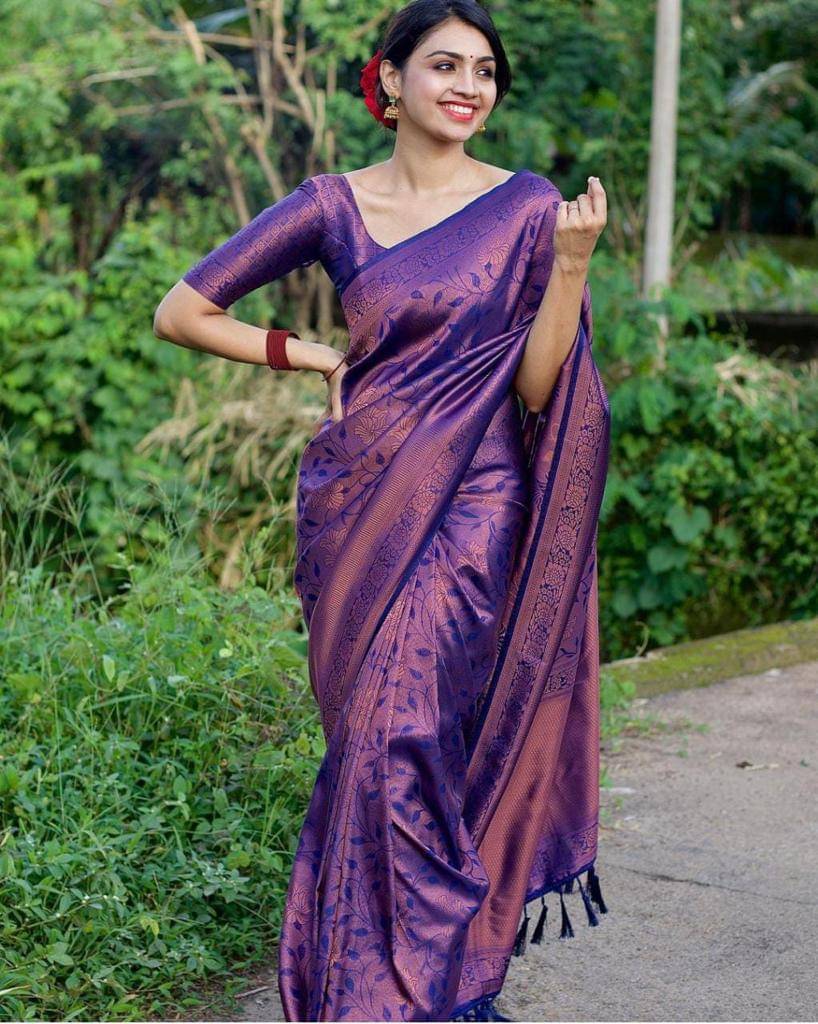     			THE PRIVATE LABLE Linen Printed Banarasi saree With Unstitched Blouse Piece ( Purple )