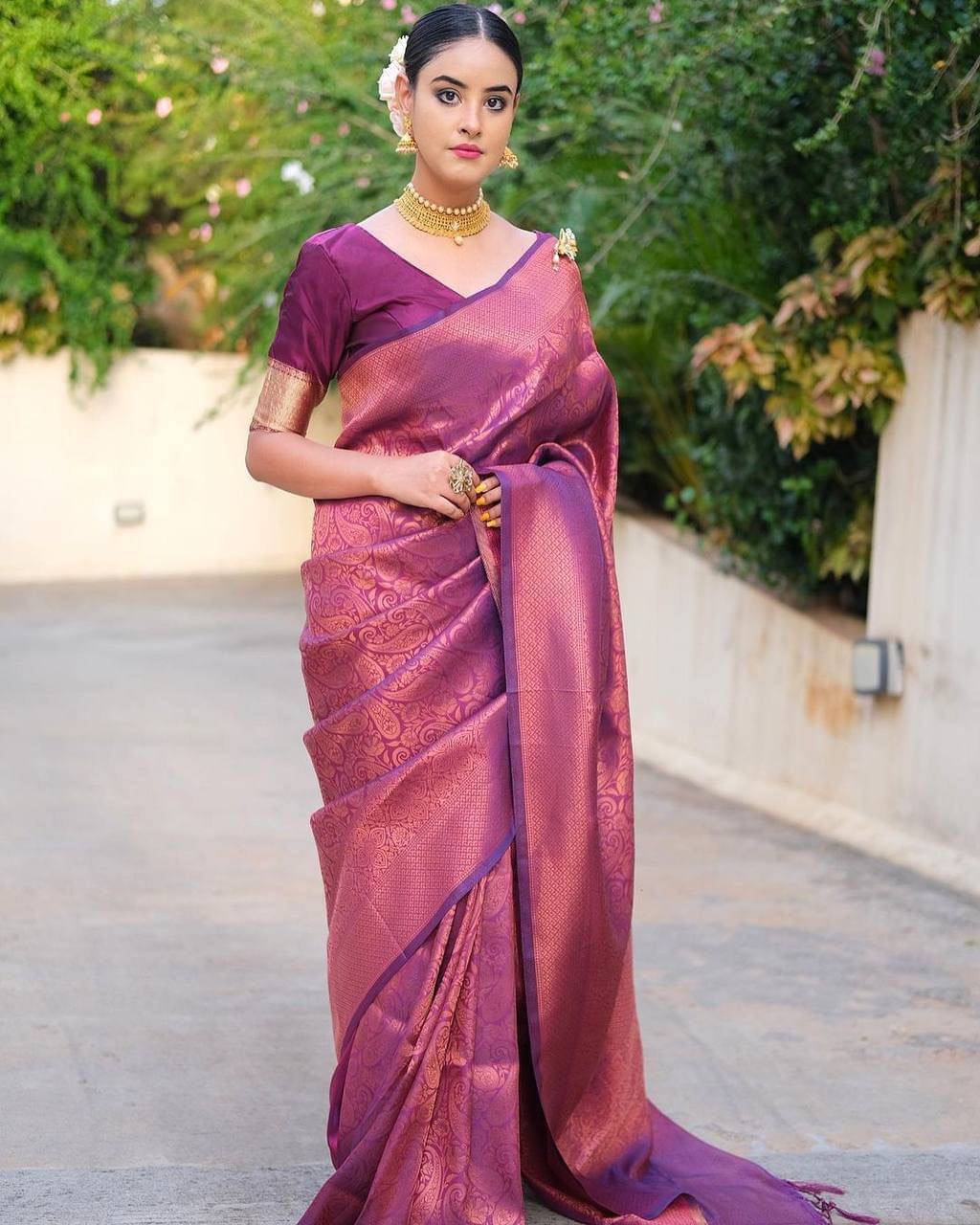 THE PRIVATE LABLE Linen Printed Banarasi saree With Unstitched Blouse Piece ( Magenta ) THE PRIVATE LABLE Linen Printed Banarasi saree With Unstitched Blouse Piece ( Magenta )