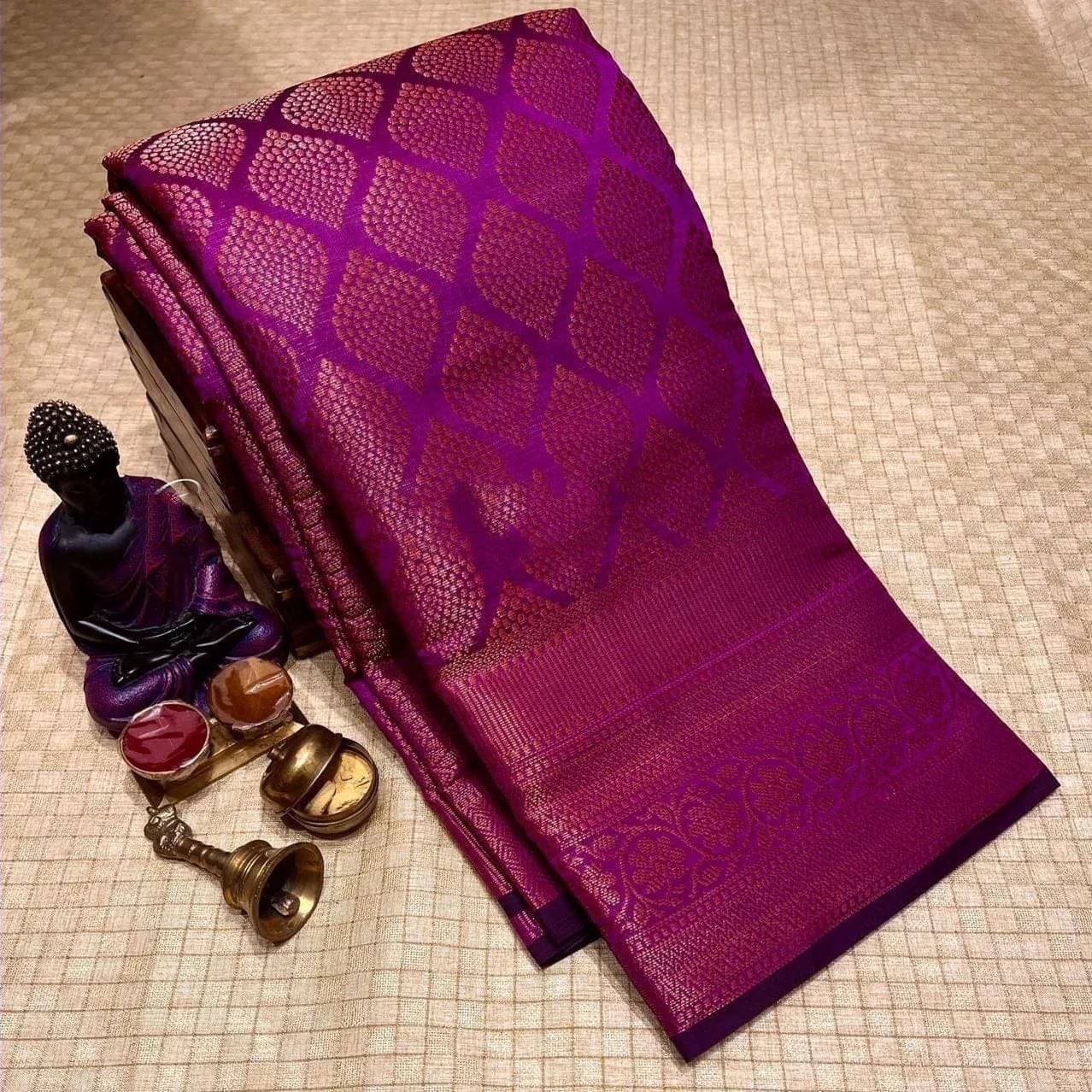 THE PRIVATE LABLE Linen Printed Banarasi saree With Unstitched Blouse Piece ( Purple ) THE PRIVATE LABLE Linen Printed Banarasi saree With Unstitched Blouse Piece ( Purple )