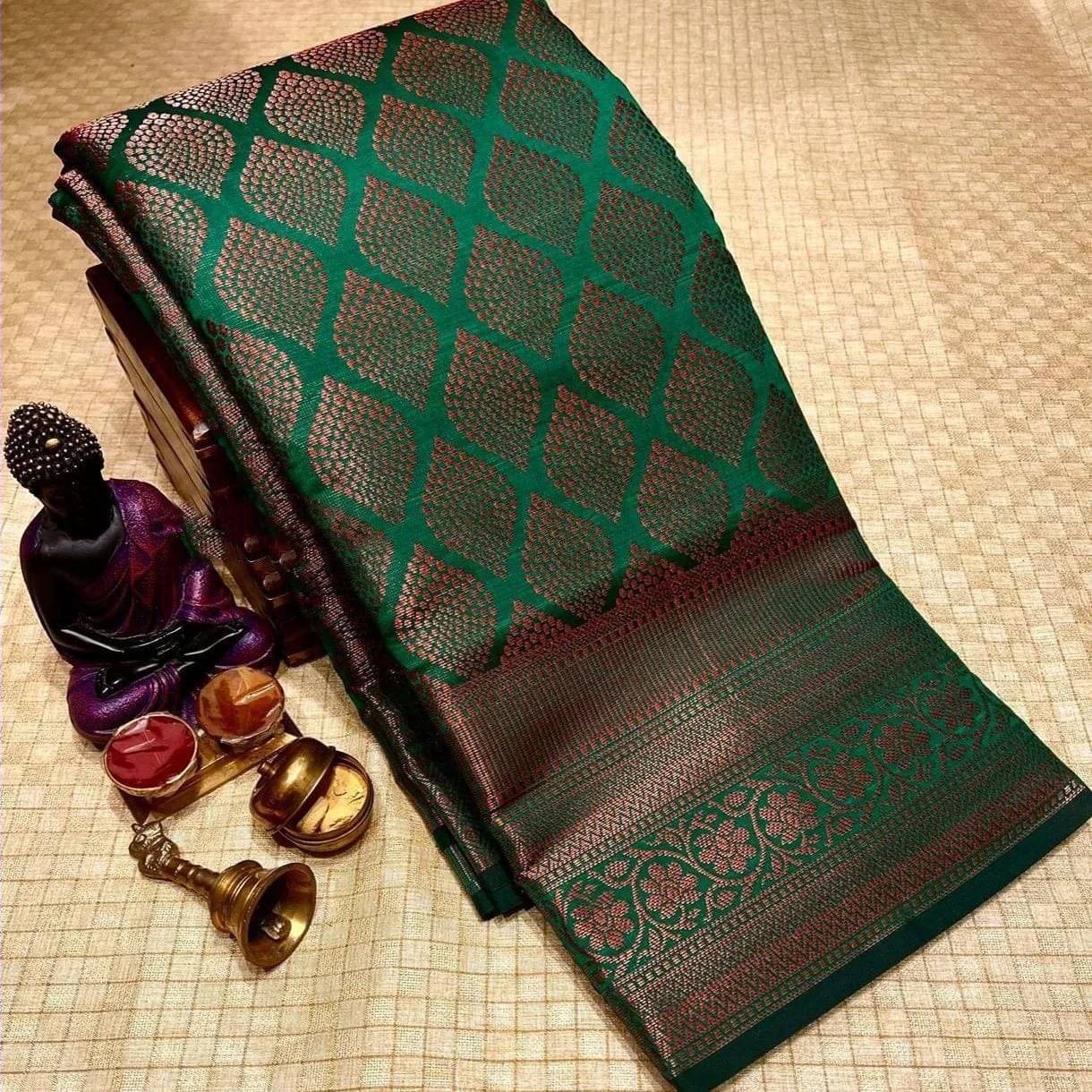 THE PRIVATE LABLE Linen Printed Banarasi saree With Unstitched Blouse Piece ( Green ) THE PRIVATE LABLE Linen Printed Banarasi saree With Unstitched Blouse Piece ( Green )