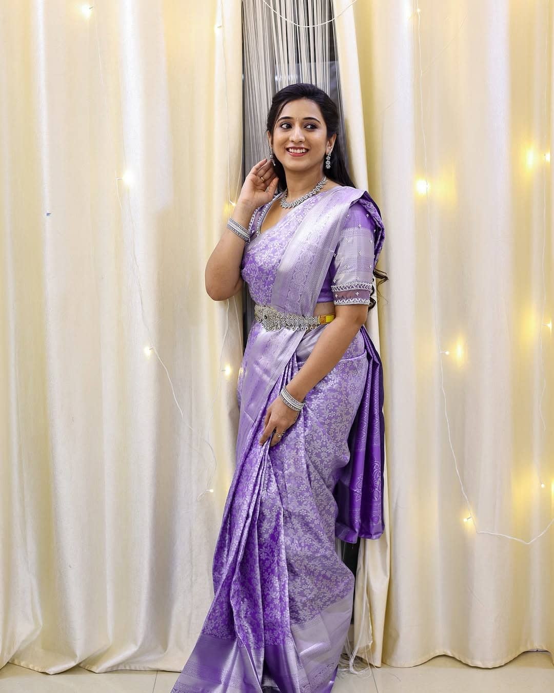 Vastukala Silk Woven Kanjeevaram Sarees With Unstitched Blouse Piece ( Lavender ) - Sarees | Buy online on ZillyBuy