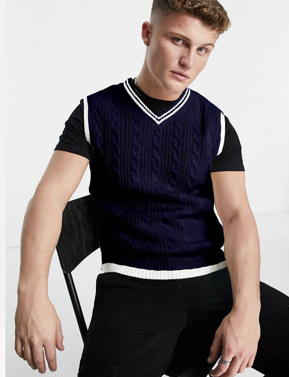 eddicted Cotton Blend V-Neck Men's Sleeveless Pullover Sweater - Navy Blue ( Pack of 1 )     			eddicted Cotton Blend V-Neck Men's Sleeveless Pullover Sweater - Navy Blue ( Pack of 1 )