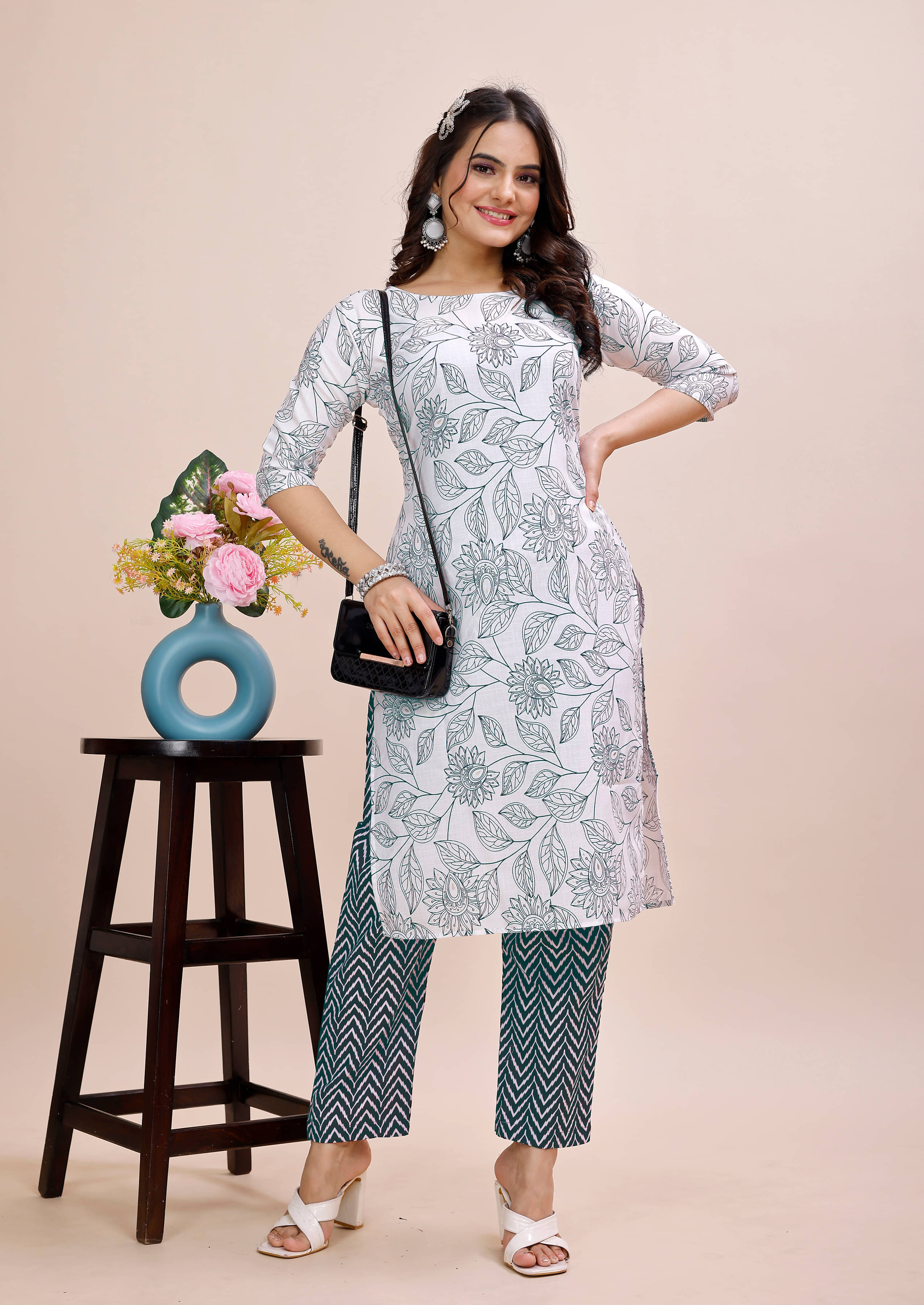 BRANDCLICK Women Cotton Printed Straight Kurti With Pants ( Green ) BRANDCLICK Women Cotton Printed Straight Kurti With Pants ( Green )